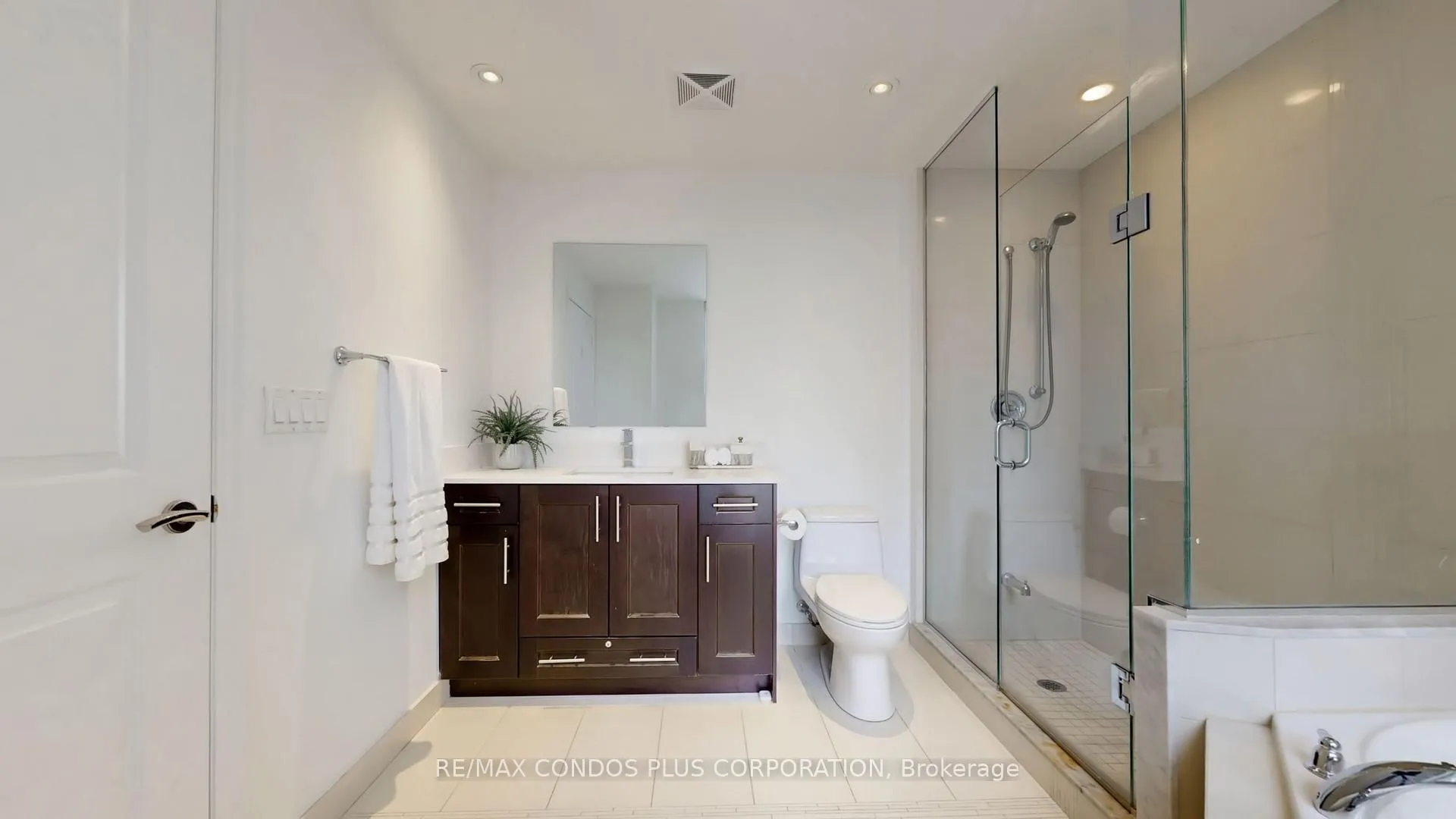 Photo 23 of Unit 3302, 35 Balmuto Street, Toronto, Bay Street Corridor — HOMEH