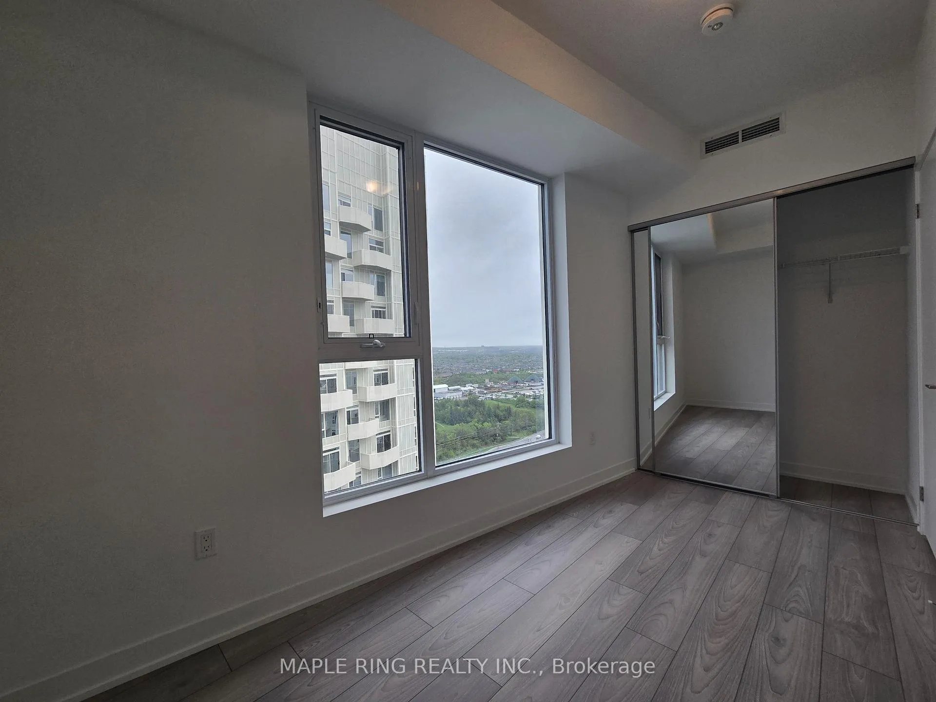 Photo 7 of Unit 2611, 10 Abeja Street, Vaughan, Concord — HOMEH