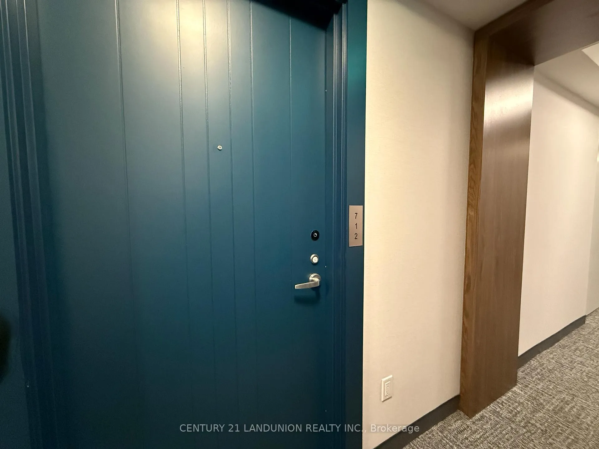 Photo 3 of Unit 712, 2545 Simcoe Street N, Oshawa, Windfields — HOMEH