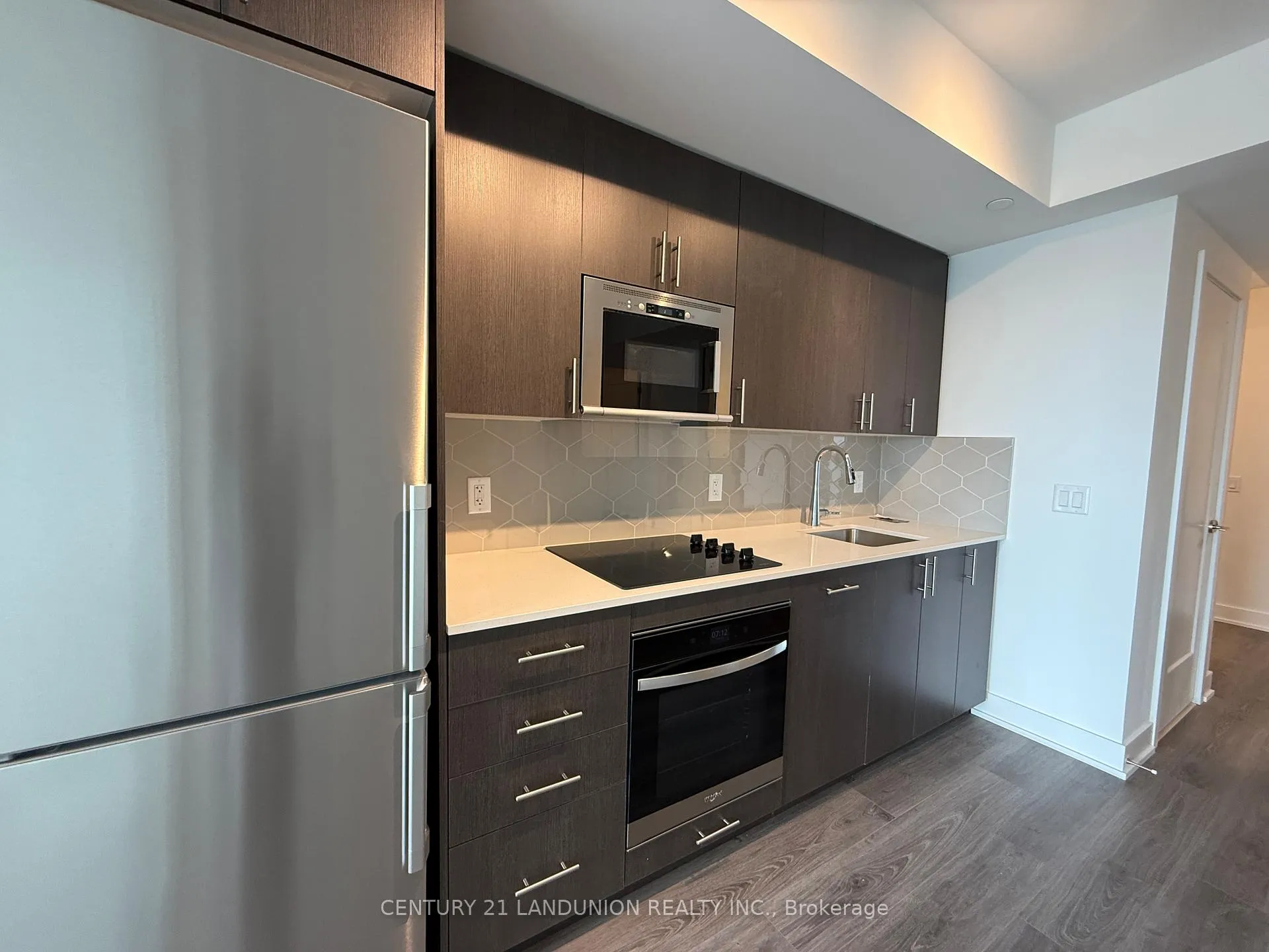 Photo 11 of Unit 712, 2545 Simcoe Street N, Oshawa, Windfields — HOMEH