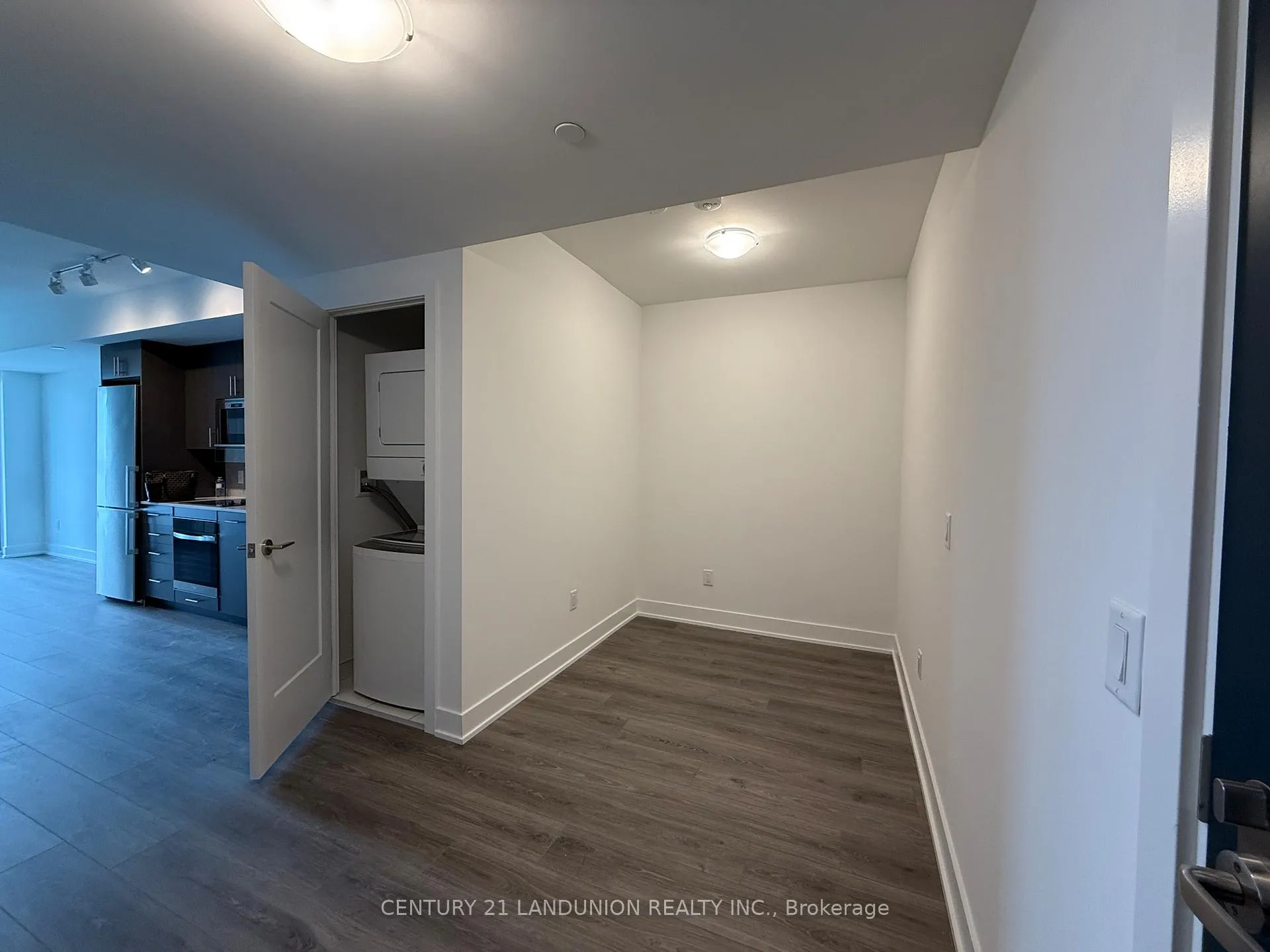 Photo 18 of Unit 712, 2545 Simcoe Street N, Oshawa, Windfields — HOMEH