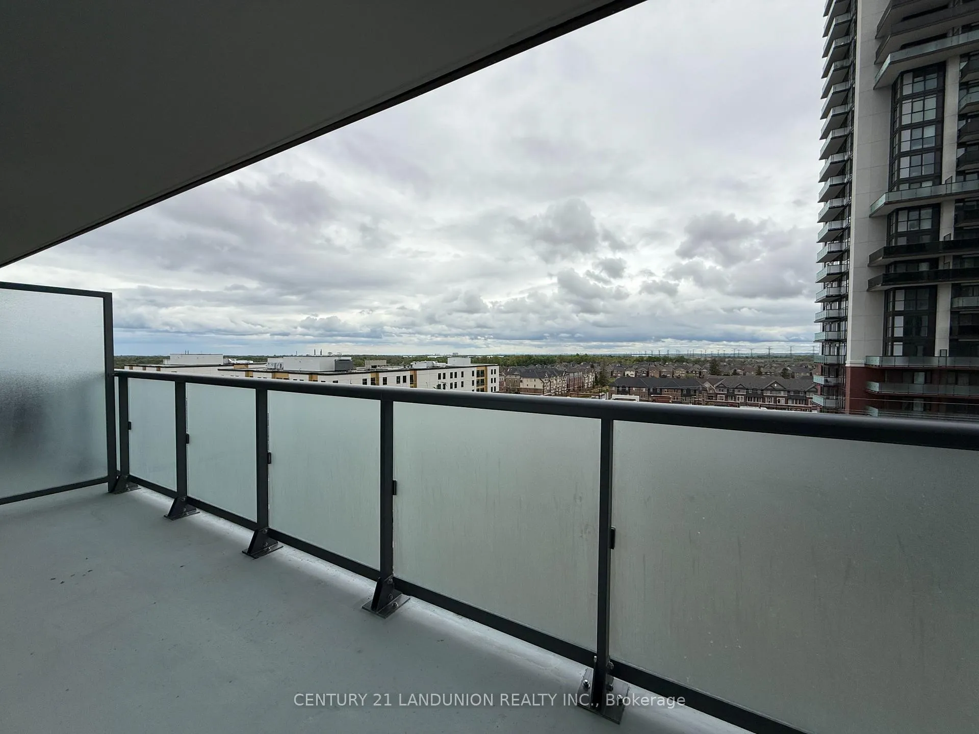 Photo 20 of Unit 712, 2545 Simcoe Street N, Oshawa, Windfields — HOMEH