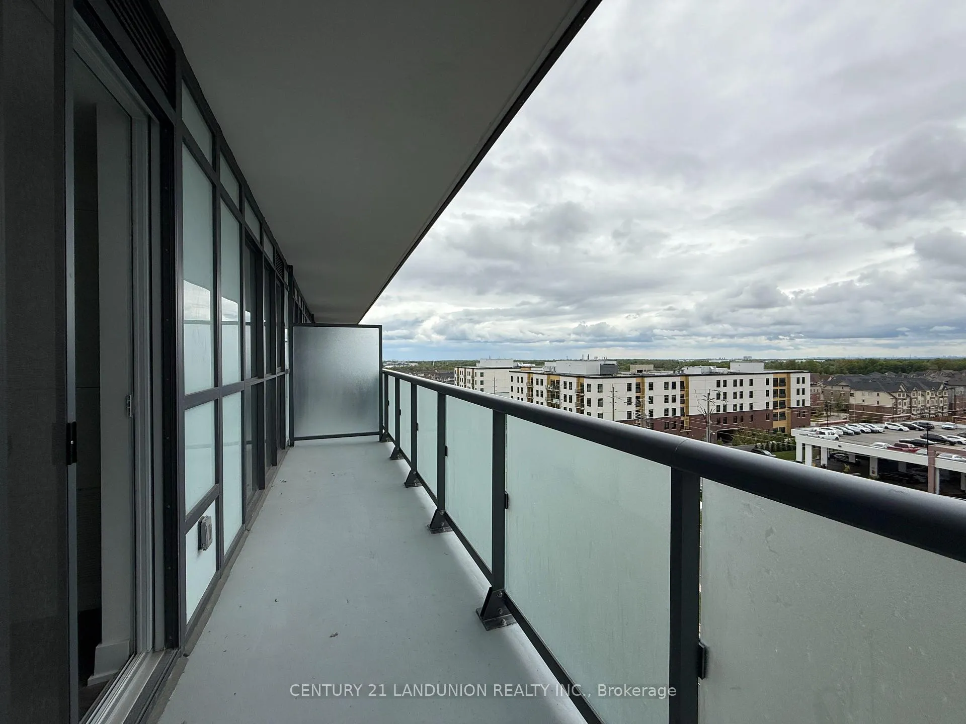 Photo 21 of Unit 712, 2545 Simcoe Street N, Oshawa, Windfields — HOMEH