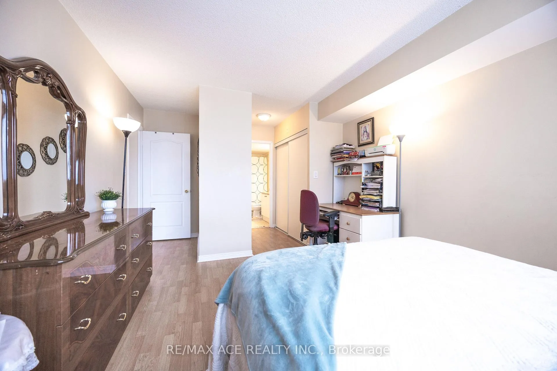 Photo 12 of Unit 601, 4600 Steeles Avenue E, Markham, Milliken Mills East — HOMEH