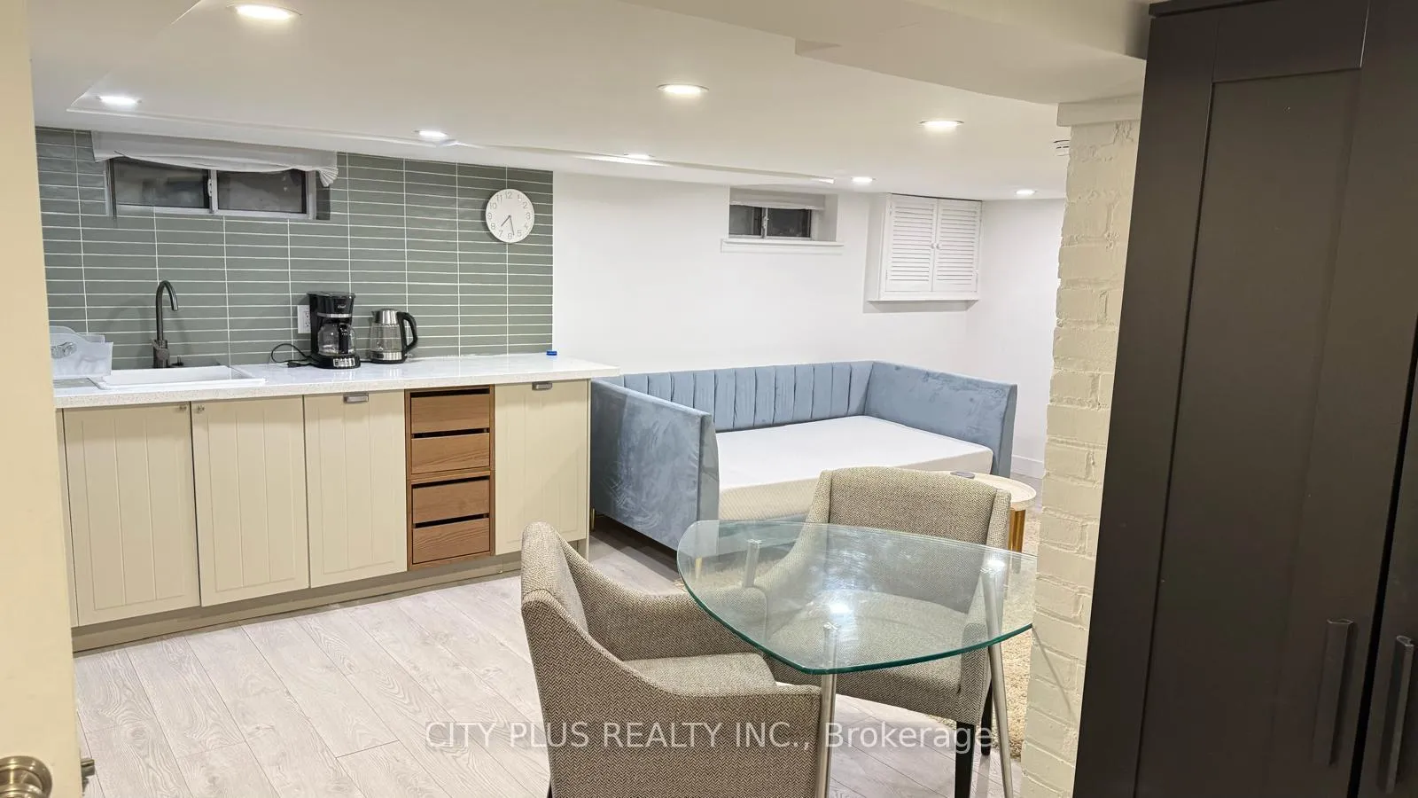 Photo 2 of Unit Basement, 1184 Avenue Road, Toronto, Lawrence Park South — HOMEH