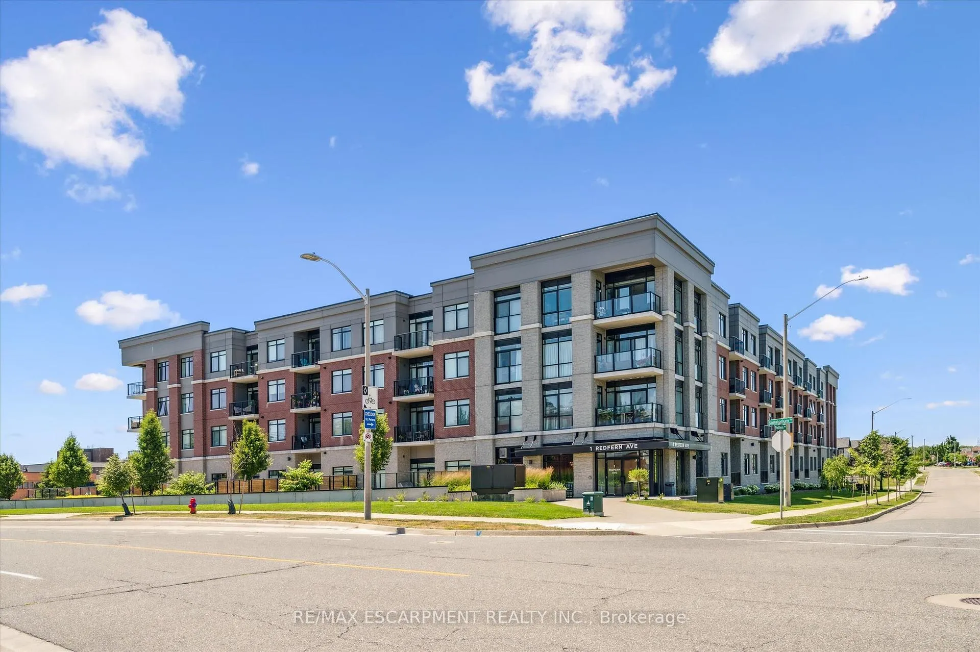 Front of Unit 102, 1 Redfern Avenue