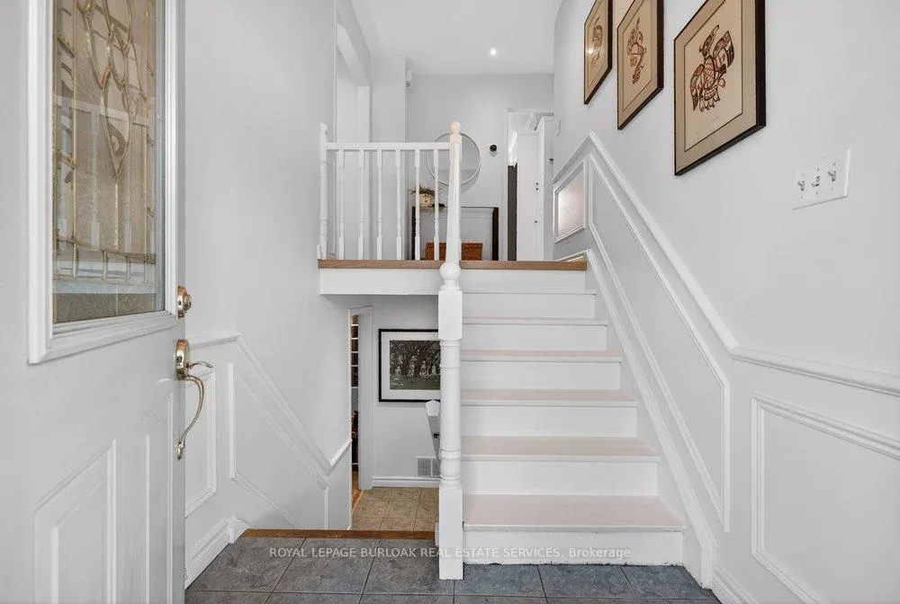 Photo 4 of 578 Holly Hill Crescent, Burlington, Appleby — HOMEH