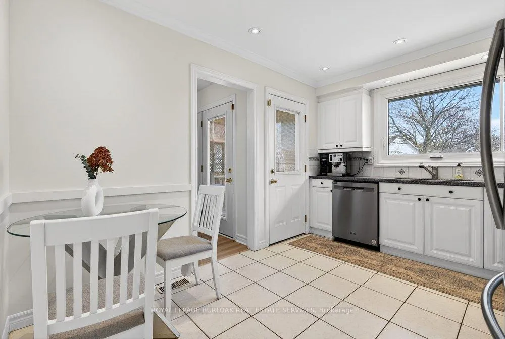 Photo 14 of 578 Holly Hill Crescent, Burlington, Appleby — HOMEH