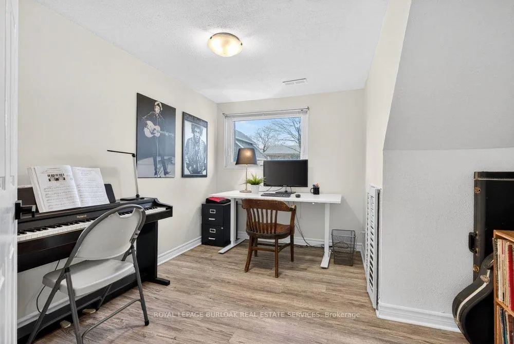 Photo 23 of 578 Holly Hill Crescent, Burlington, Appleby — HOMEH