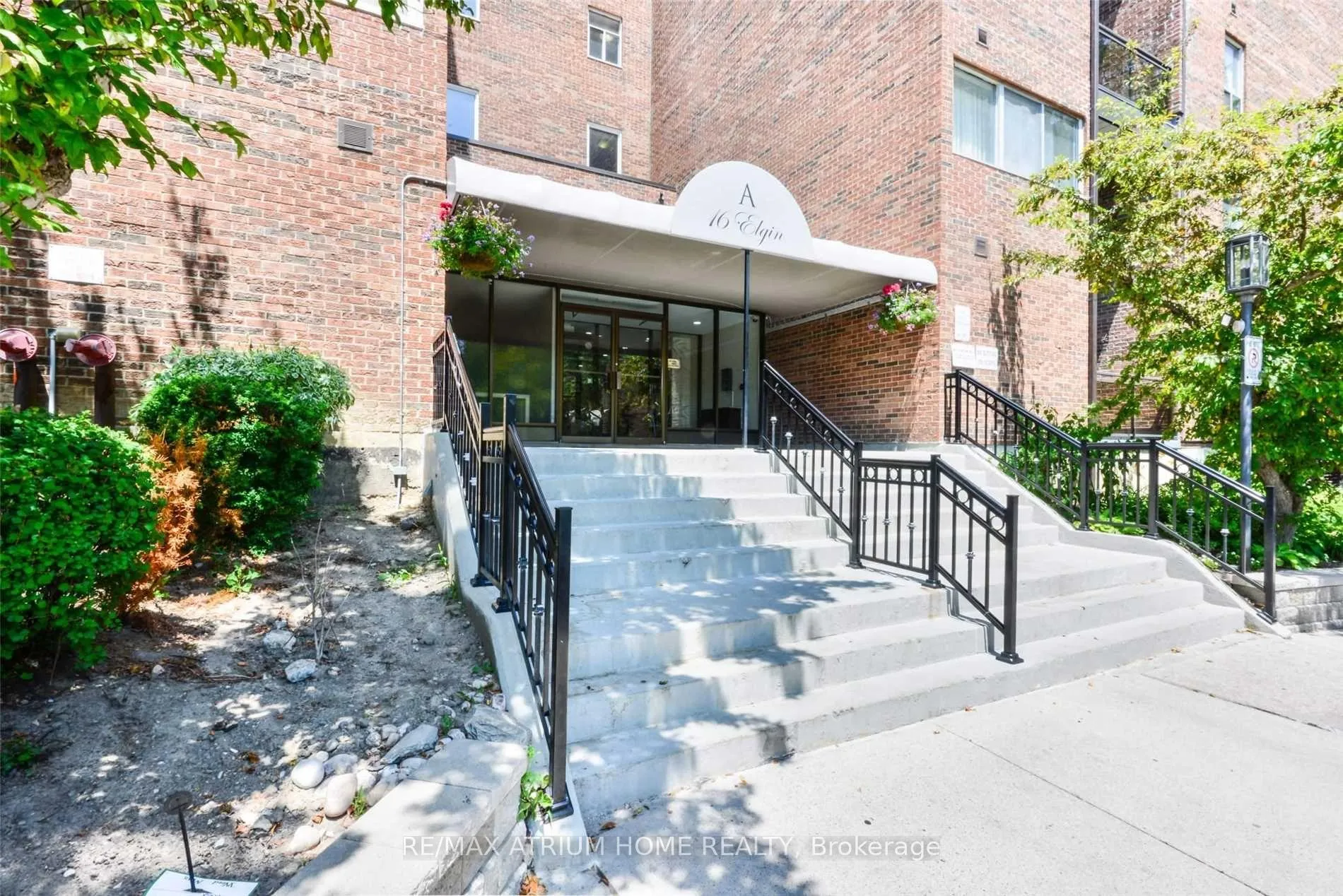 Photo 1 of Unit 332, 16A Elgin Street, Markham, Thornhill — HOMEH