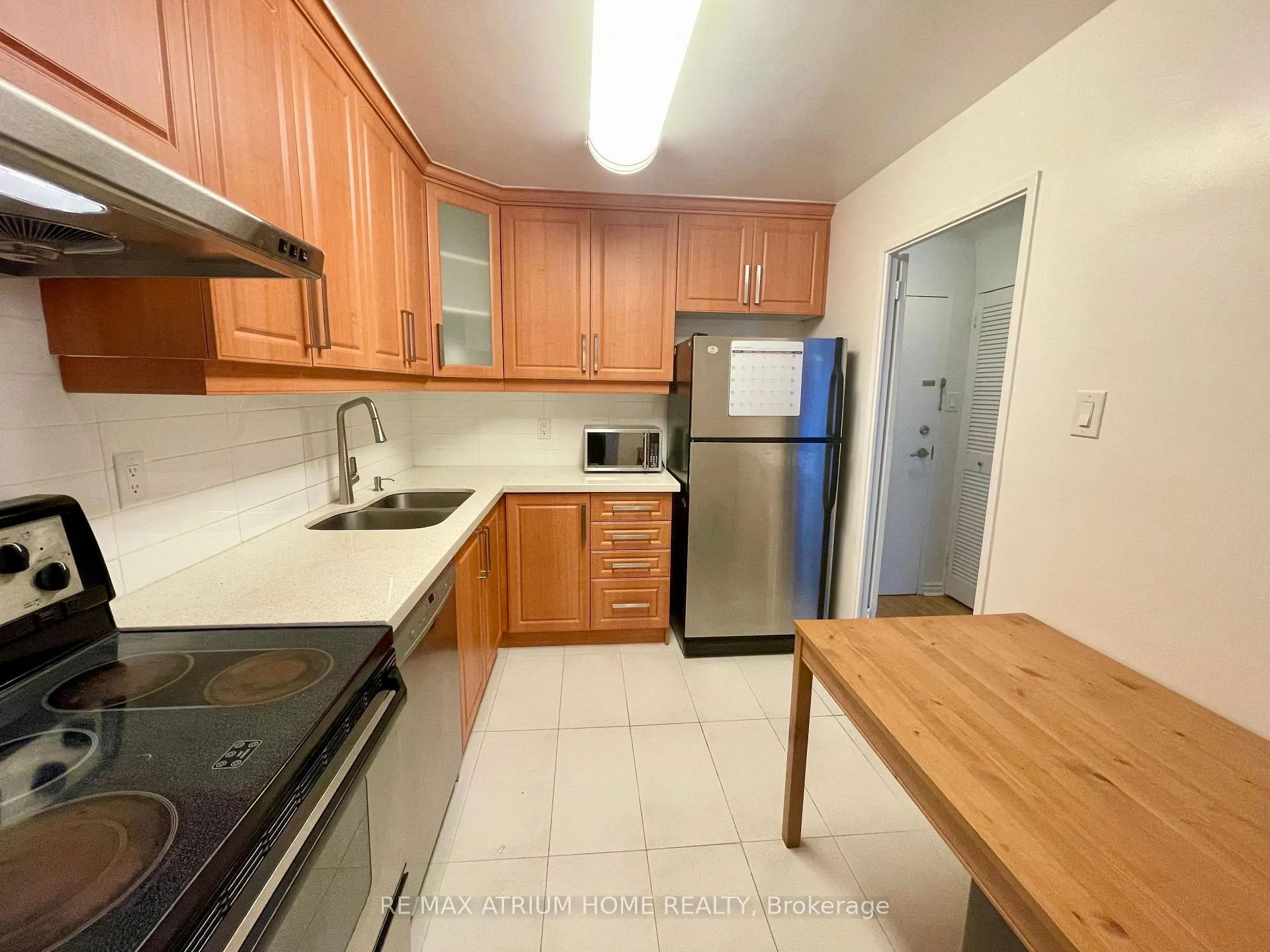 Photo 8 of Unit 332, 16A Elgin Street, Markham, Thornhill — HOMEH