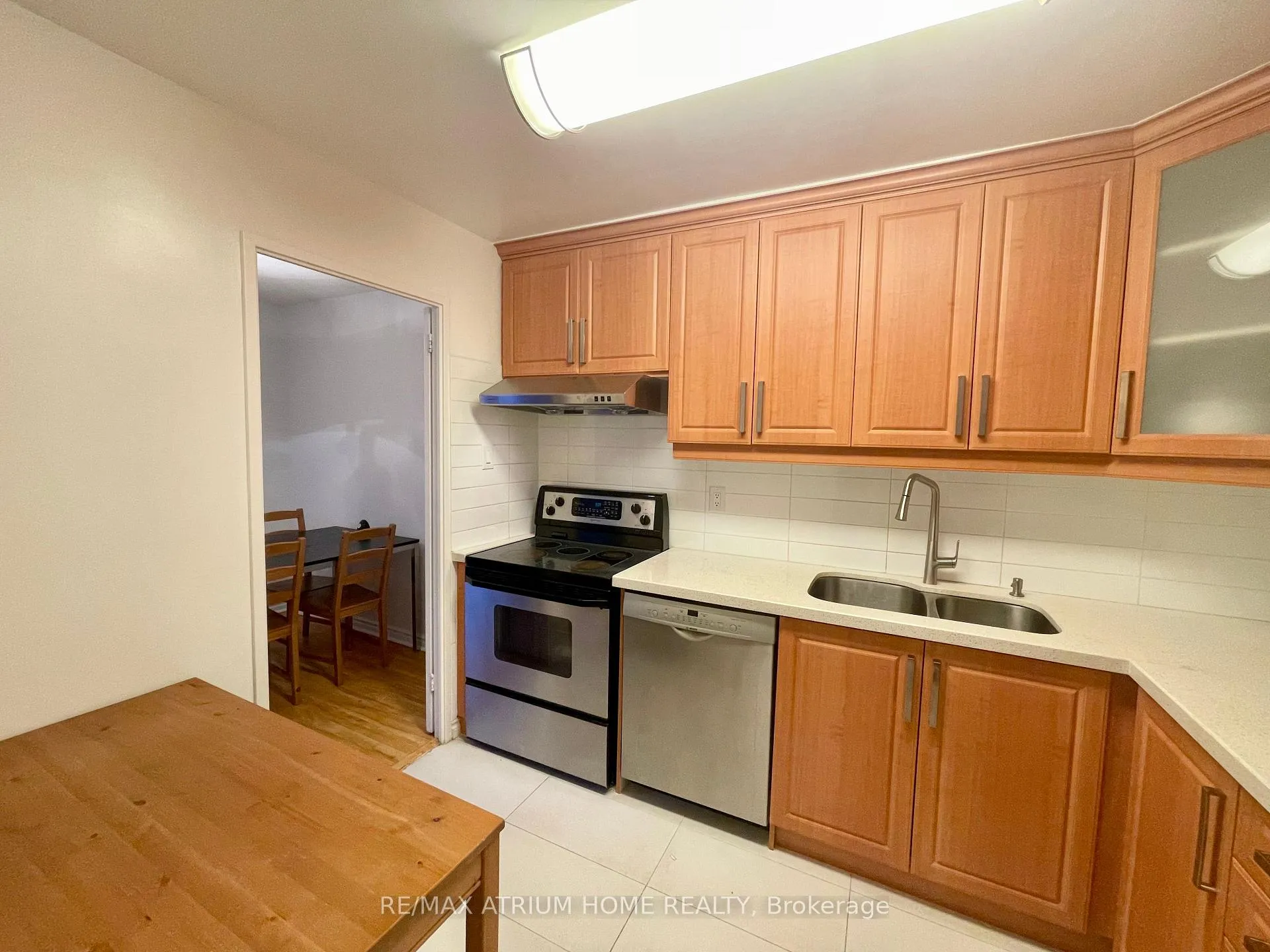 Photo 9 of Unit 332, 16A Elgin Street, Markham, Thornhill — HOMEH