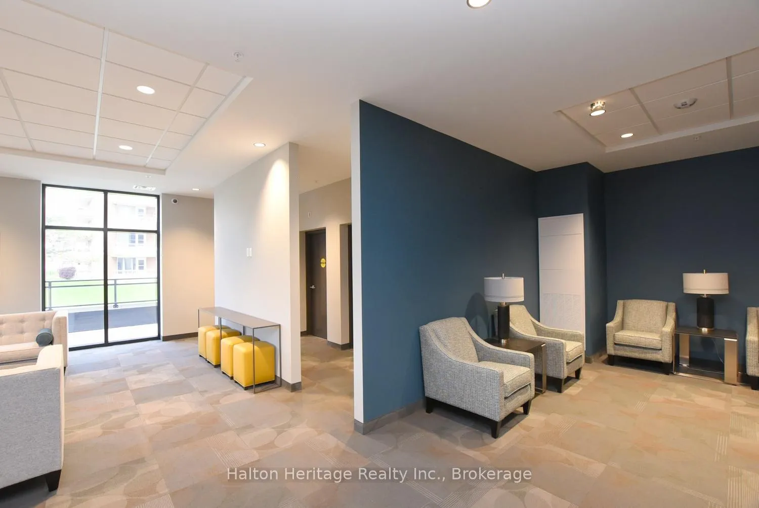 Photo 11 of Unit 708, 30 Hamilton Street S, Hamilton, Waterdown — HOMEH