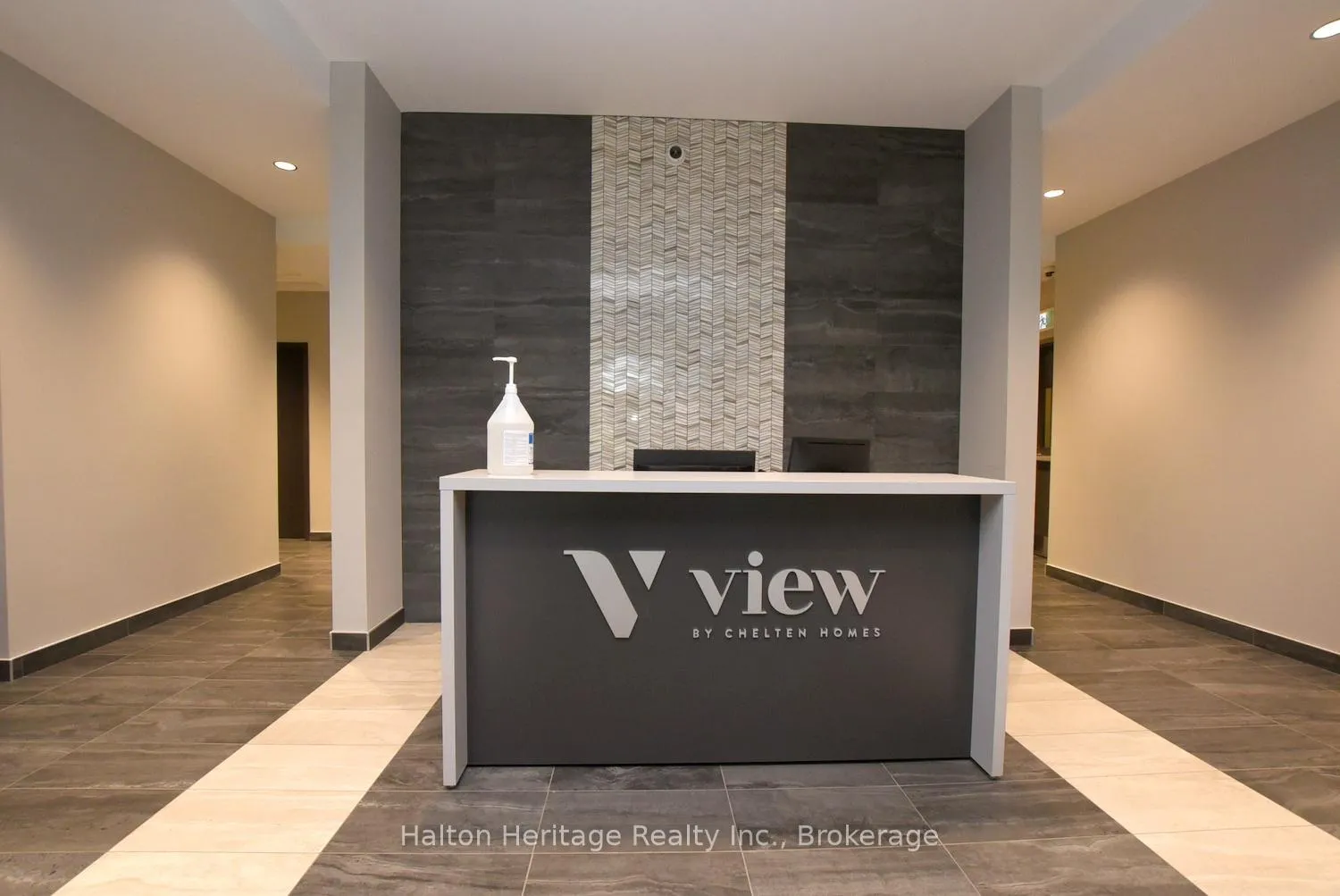 Photo 14 of Unit 708, 30 Hamilton Street S, Hamilton, Waterdown — HOMEH