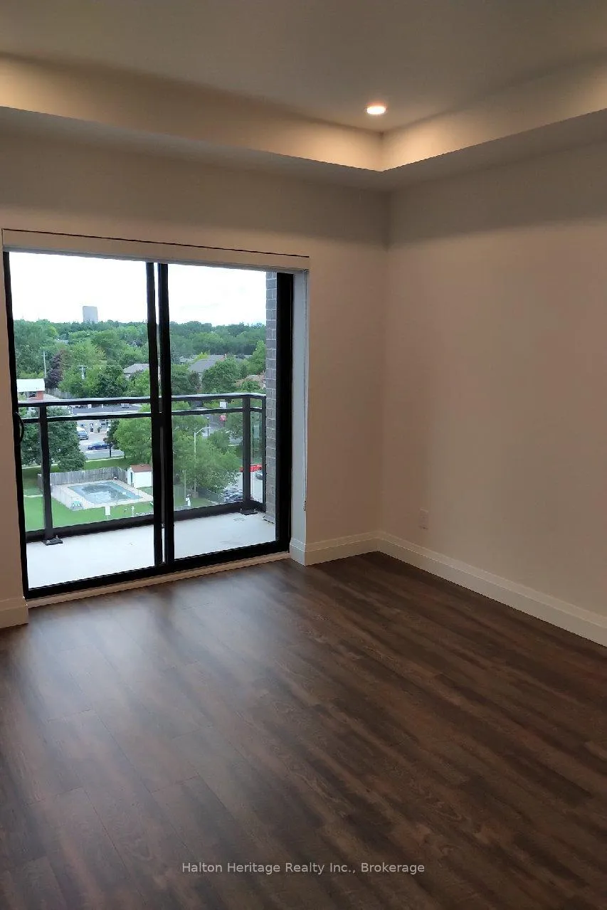 Photo 20 of Unit 708, 30 Hamilton Street S, Hamilton, Waterdown — HOMEH