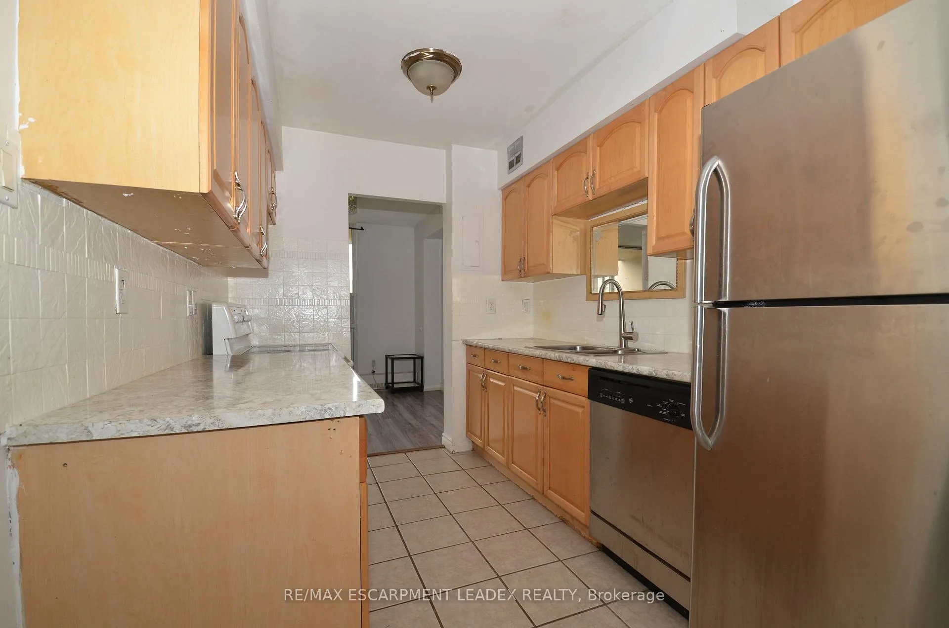 Photo 9 of Unit 1002, 1964 Main Street W, Hamilton, Ainslie Wood — HOMEH