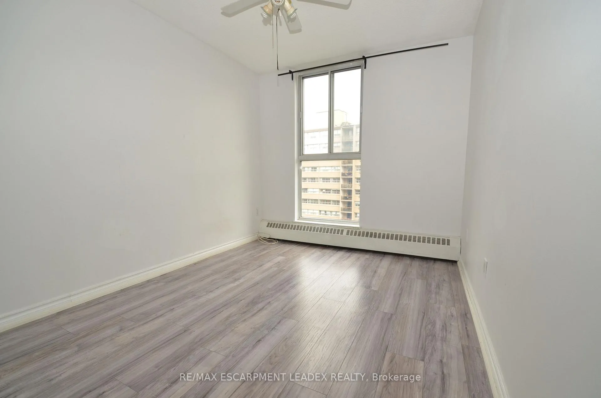 Photo 13 of Unit 1002, 1964 Main Street W, Hamilton, Ainslie Wood — HOMEH