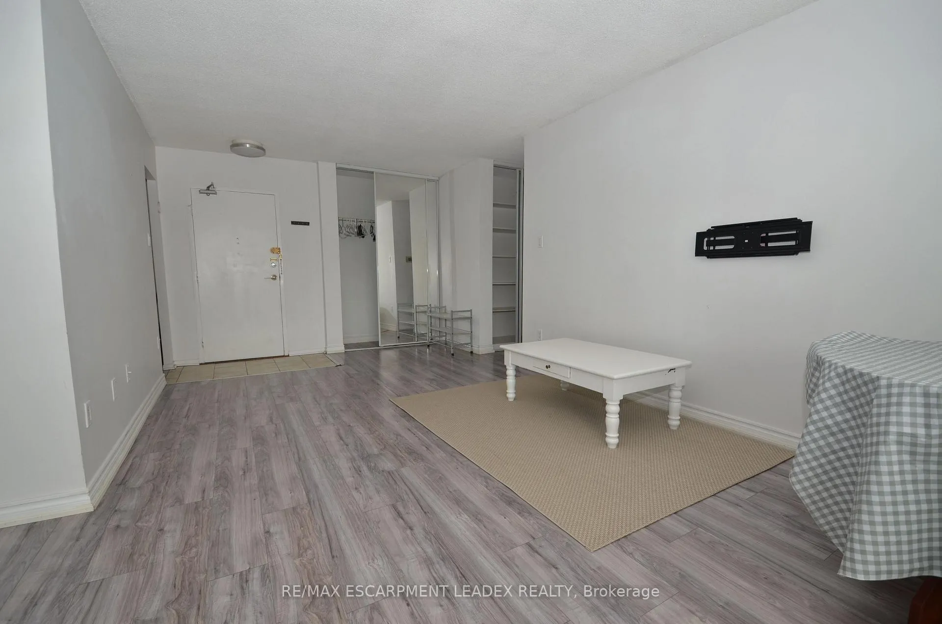 Photo 23 of Unit 1002, 1964 Main Street W, Hamilton, Ainslie Wood — HOMEH