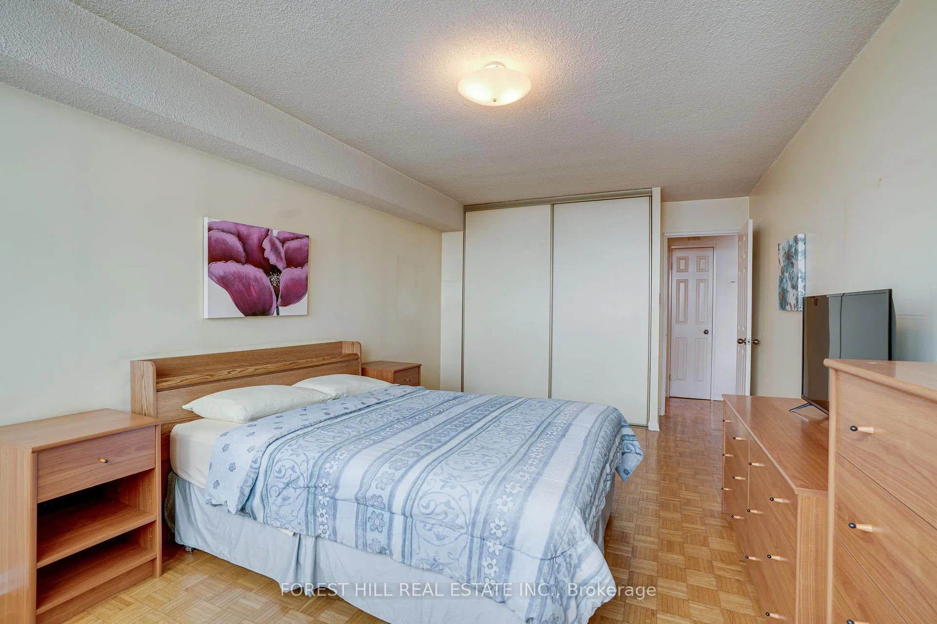 Photo 25 of Unit 904, 3000 Bathurst Street, Toronto, Englemount-Lawrence — HOMEH
