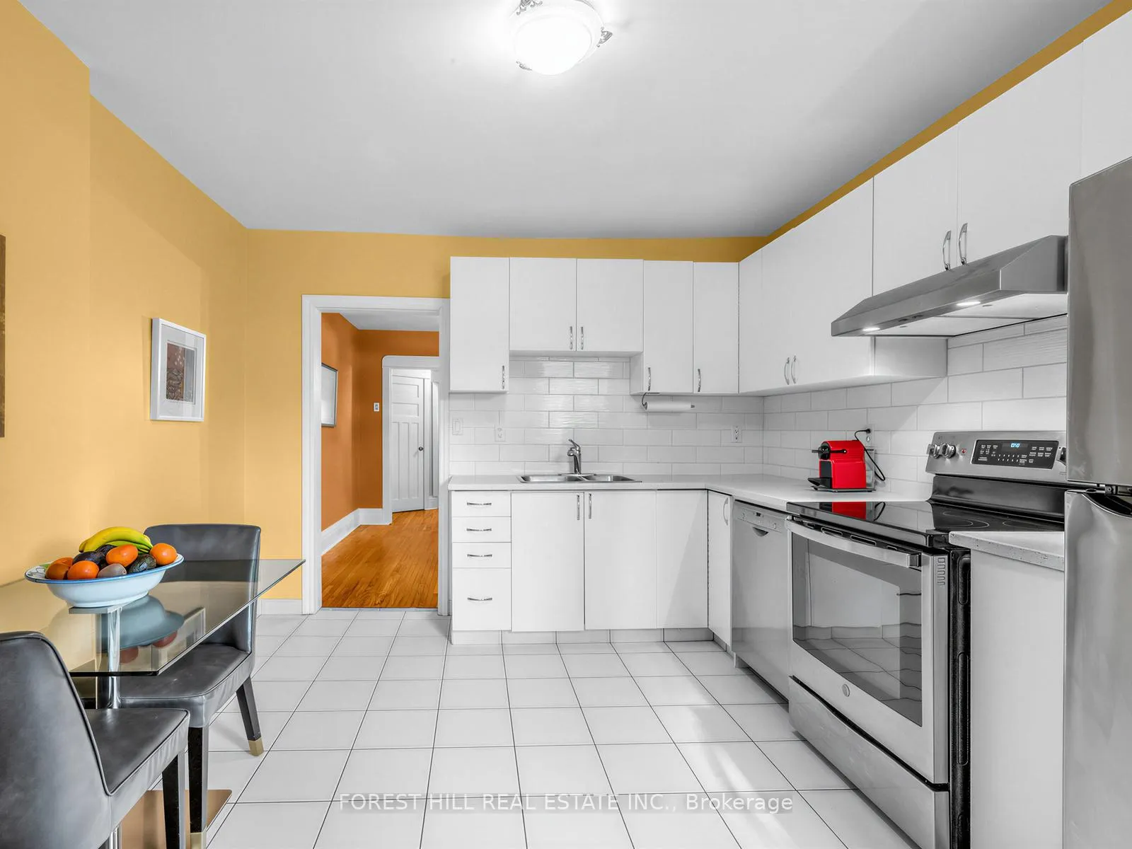 Photo 7 of 274 St Clarens Avenue, Toronto, Dufferin Grove — HOMEH