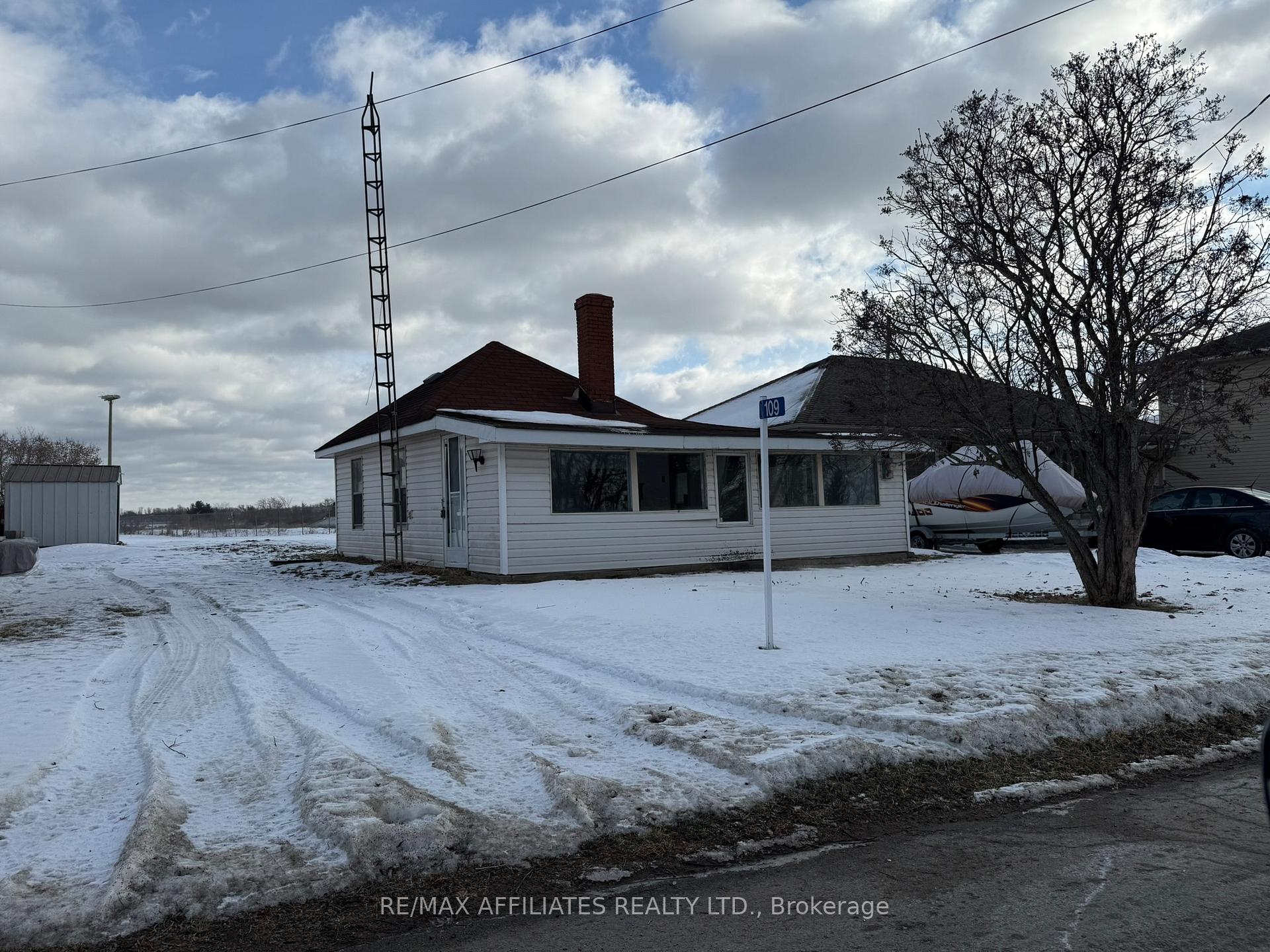 Photo 1 of 109 North Channel Road, Edwardsburgh/Cardinal, Edwardsburgh/Cardinal Twp — HOMEH