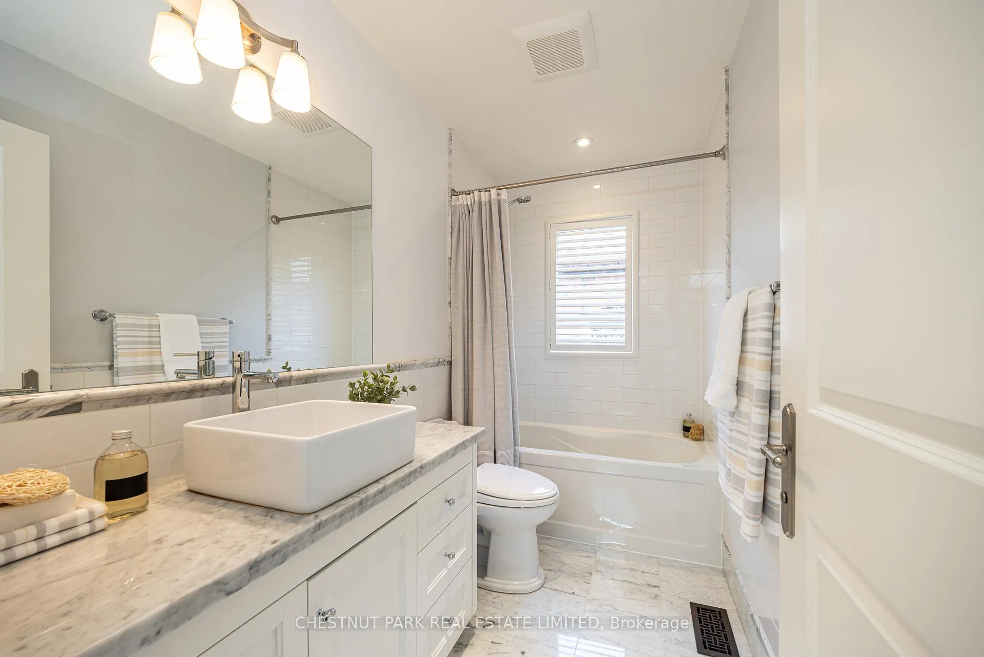 Photo 33 of 38 Annesley Avenue, Toronto, Leaside — HOMEH