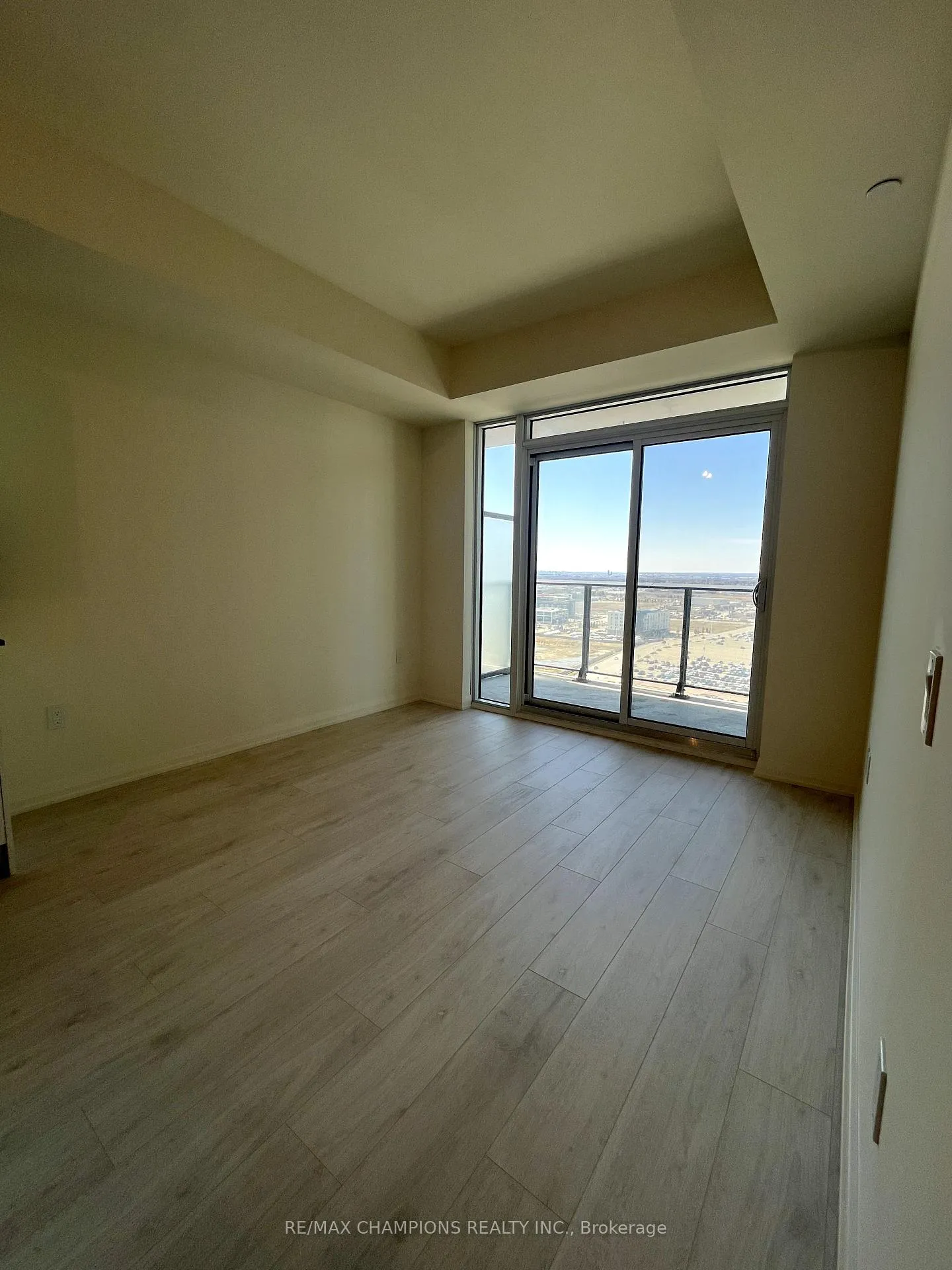 Photo 14 of Unit 1911, 8960 Jane Street, Vaughan, Vellore Village — HOMEH
