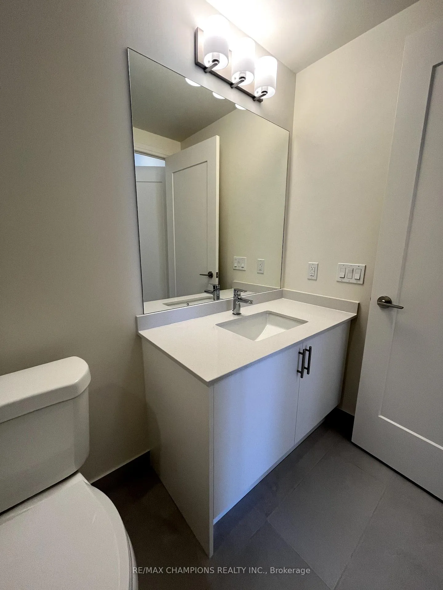 Photo 19 of Unit 1911, 8960 Jane Street, Vaughan, Vellore Village — HOMEH