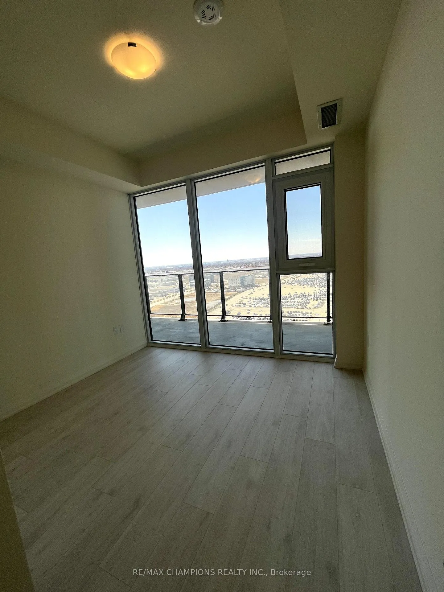 Photo 20 of Unit 1911, 8960 Jane Street, Vaughan, Vellore Village — HOMEH