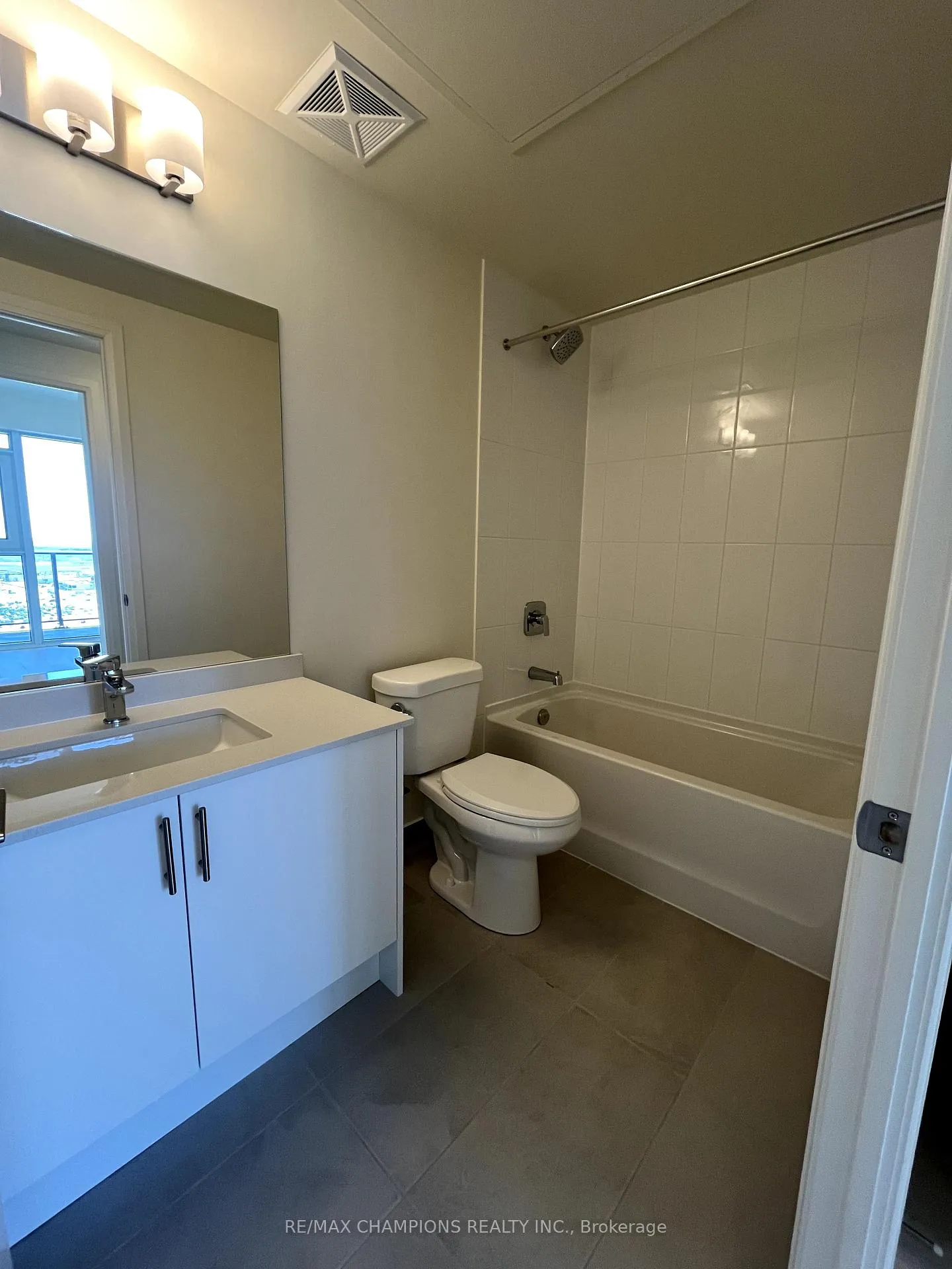 Photo 22 of Unit 1911, 8960 Jane Street, Vaughan, Vellore Village — HOMEH