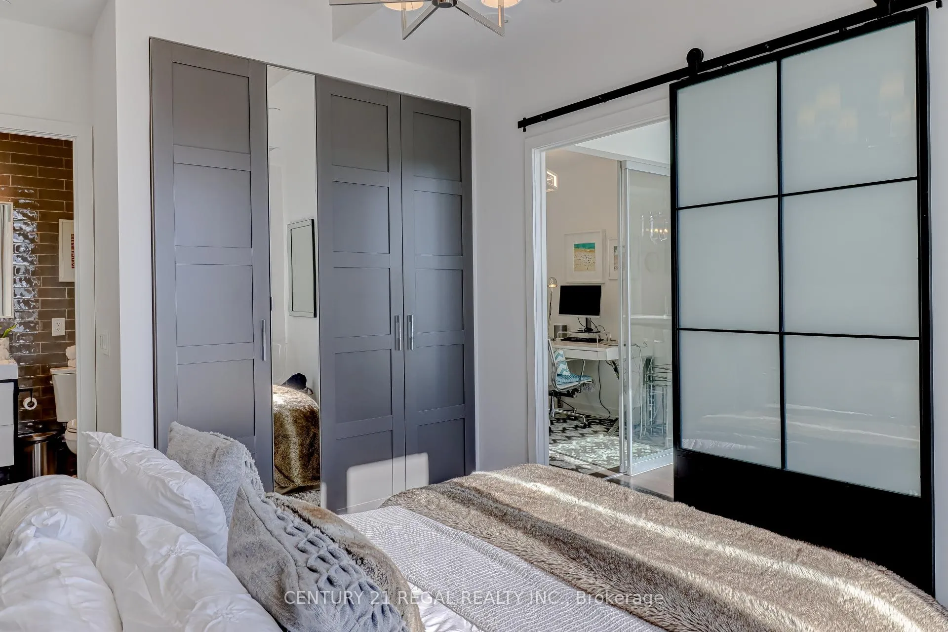 Photo 11 of Unit 808, 150 Logan Avenue, Toronto, South Riverdale — HOMEH