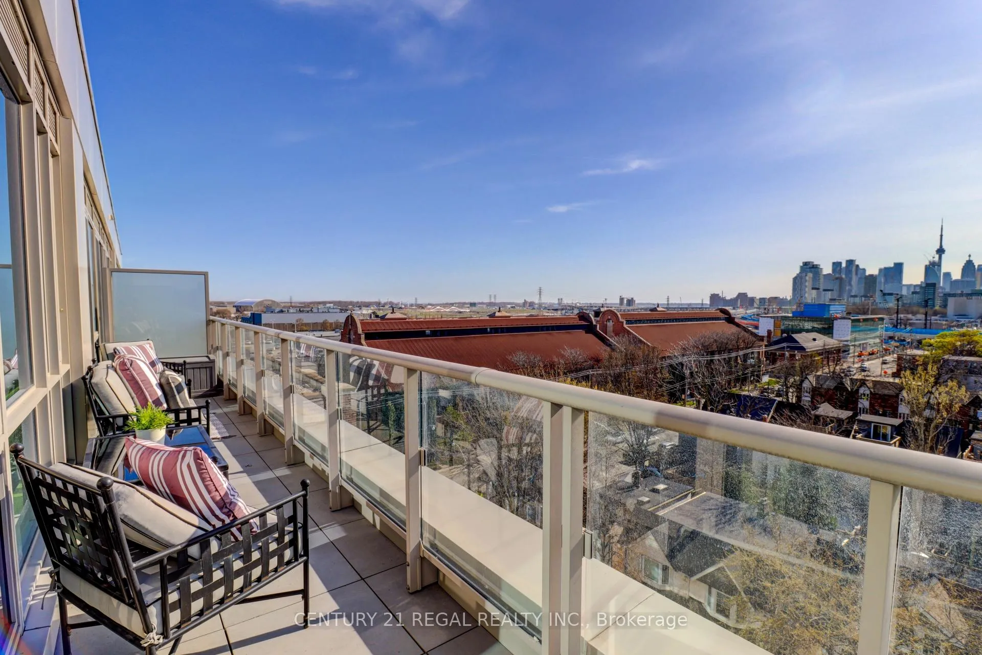 Photo 17 of Unit 808, 150 Logan Avenue, Toronto, South Riverdale — HOMEH
