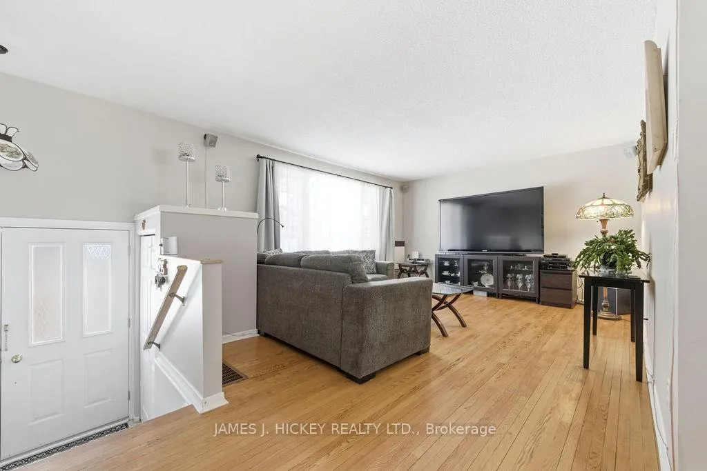 Photo 14 of 101 Frontenac Crescent, Deep River — HOMEH