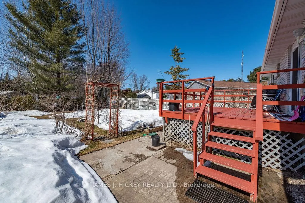 Photo 39 of 101 Frontenac Crescent, Deep River — HOMEH