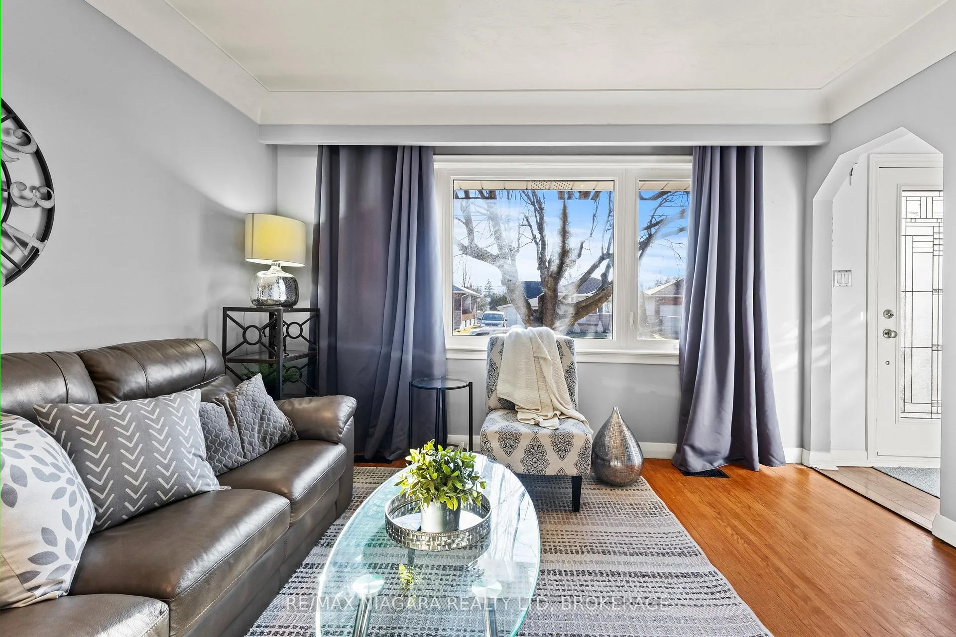 Photo 2 of 96 Terrace Drive, Hamilton, Balfour — HOMEH