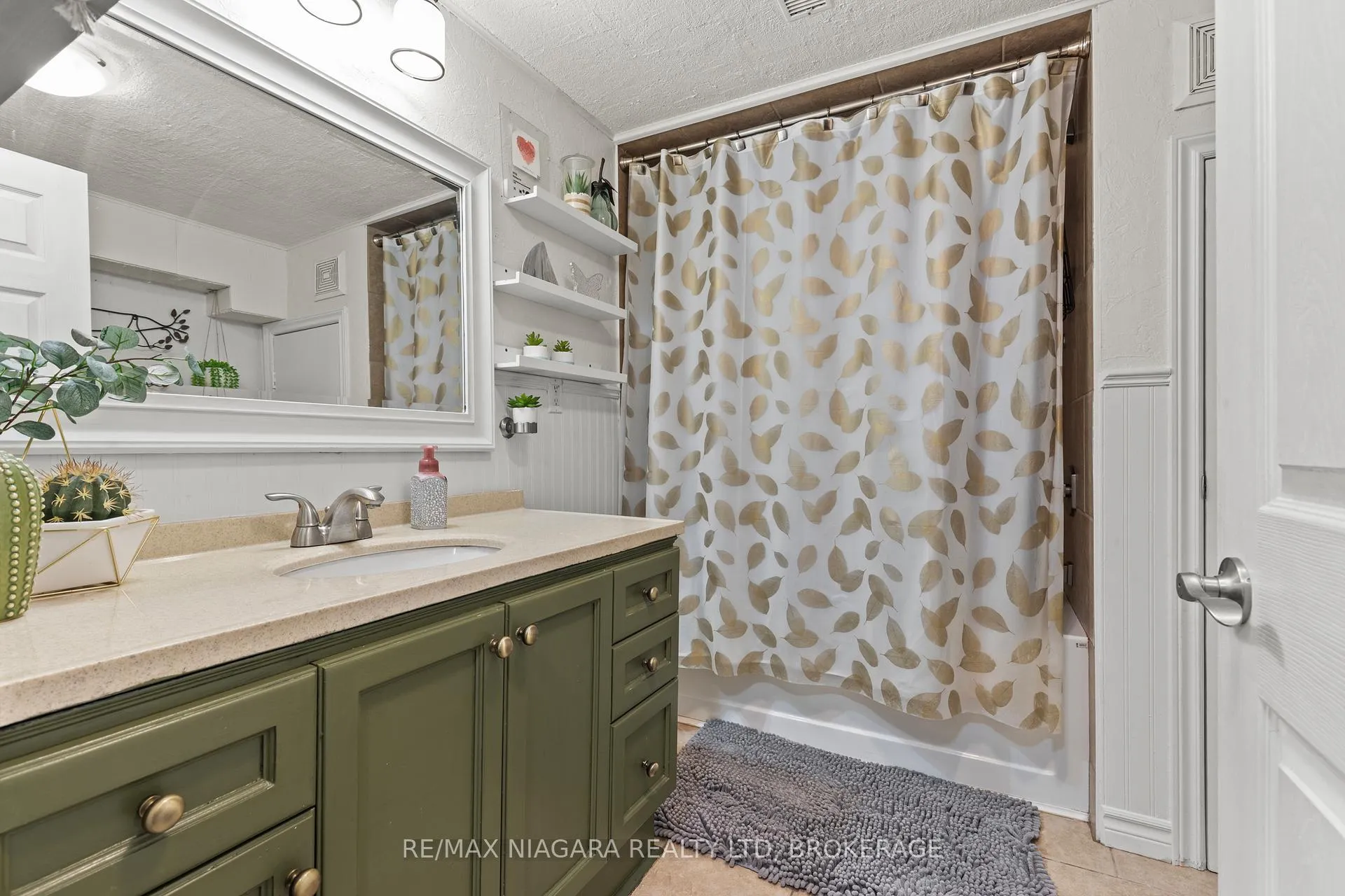 Photo 17 of 96 Terrace Drive, Hamilton, Balfour — HOMEH
