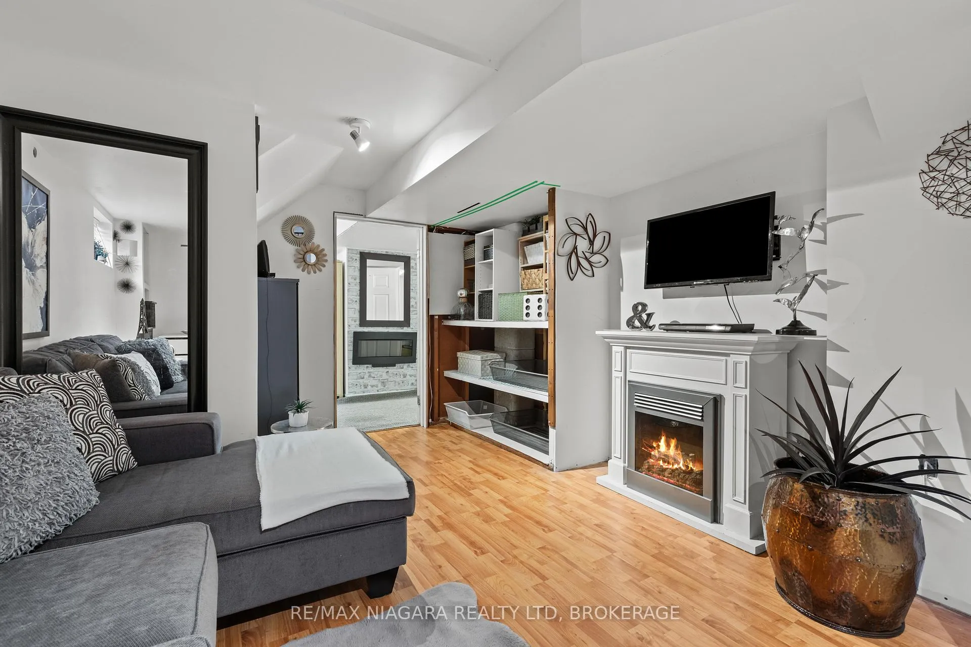 Photo 19 of 96 Terrace Drive, Hamilton, Balfour — HOMEH