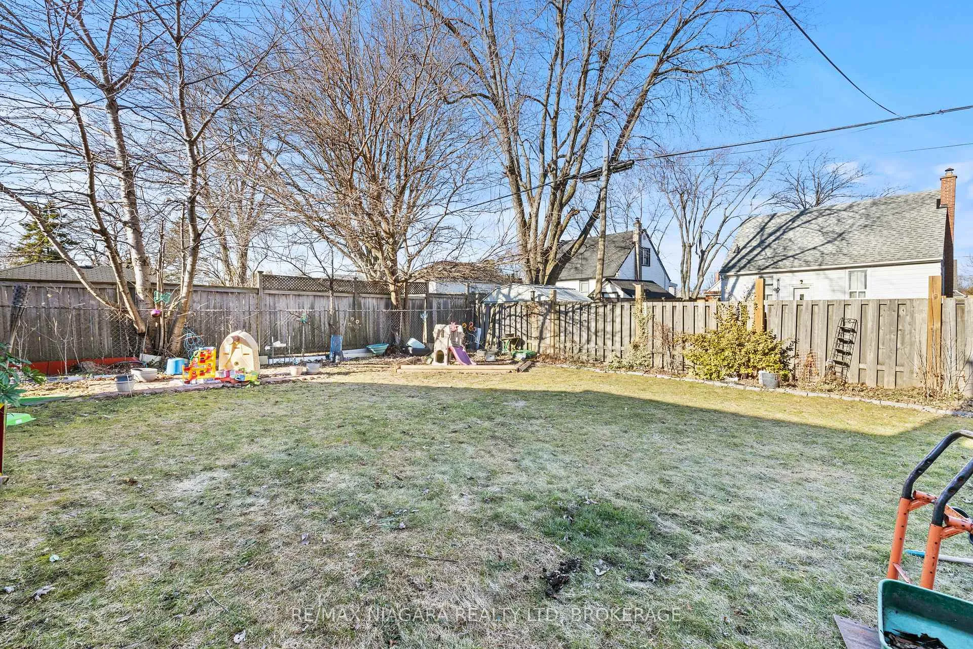 Photo 25 of 96 Terrace Drive, Hamilton, Balfour — HOMEH