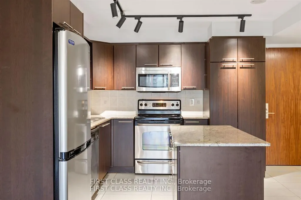 Photo 3 of Unit 805, 37 Galleria Parkway, Markham, Commerce Valley — HOMEH