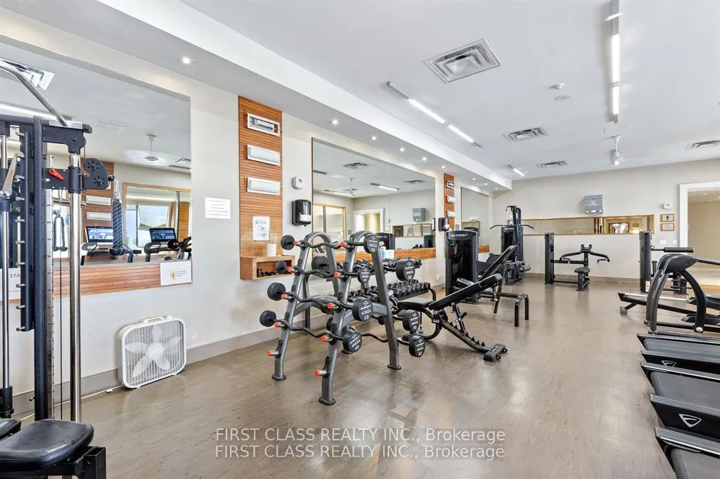 Photo 10 of Unit 805, 37 Galleria Parkway, Markham, Commerce Valley — HOMEH