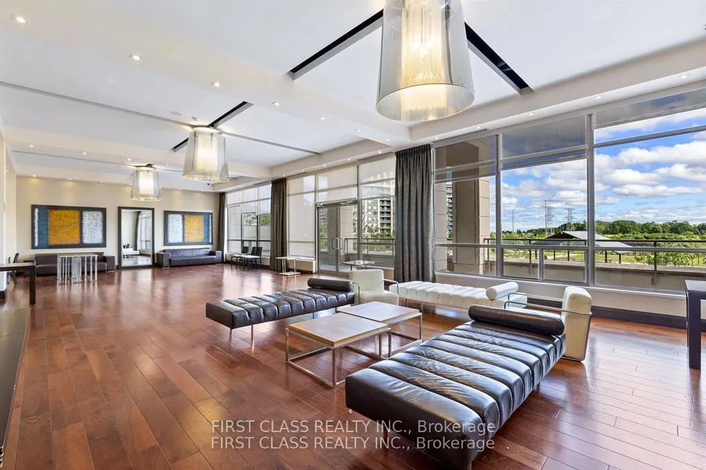 Photo 13 of Unit 805, 37 Galleria Parkway, Markham, Commerce Valley — HOMEH