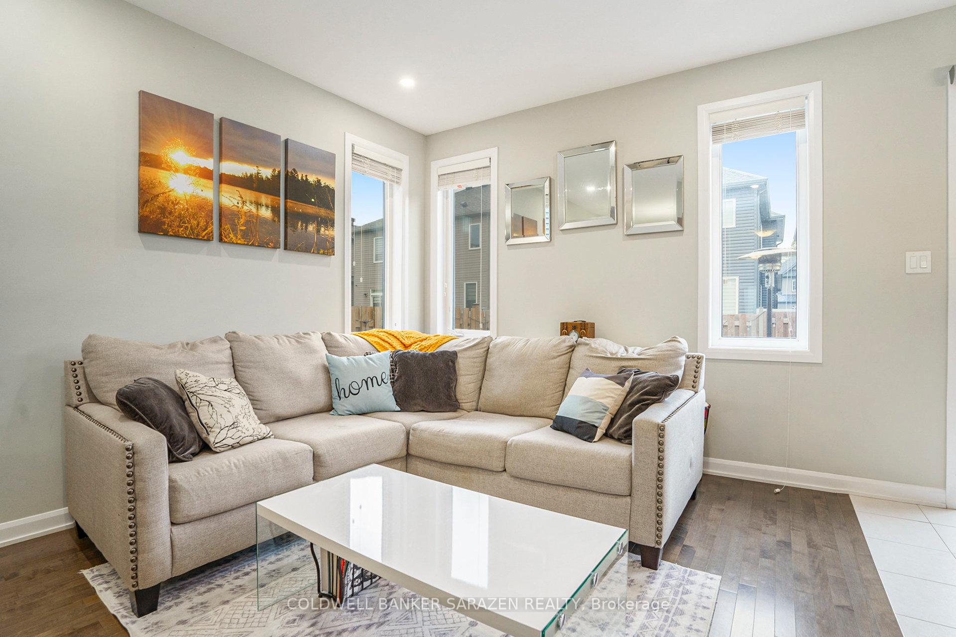 Photo 10 of 2067 Caltra Crescent, Ottawa, Barrhaven - Half Moon Bay — HOMEH
