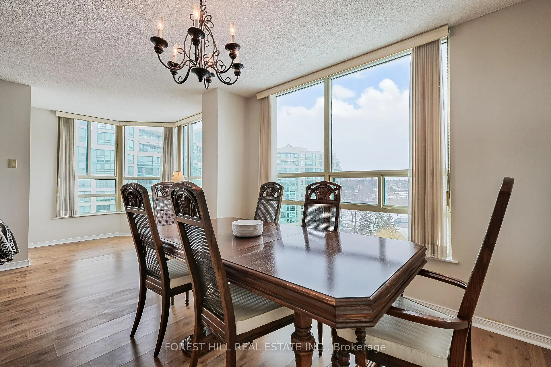 Photo 13 of Unit 904, 7805 Bayview Avenue, Markham, Aileen-Willowbrook — HOMEH