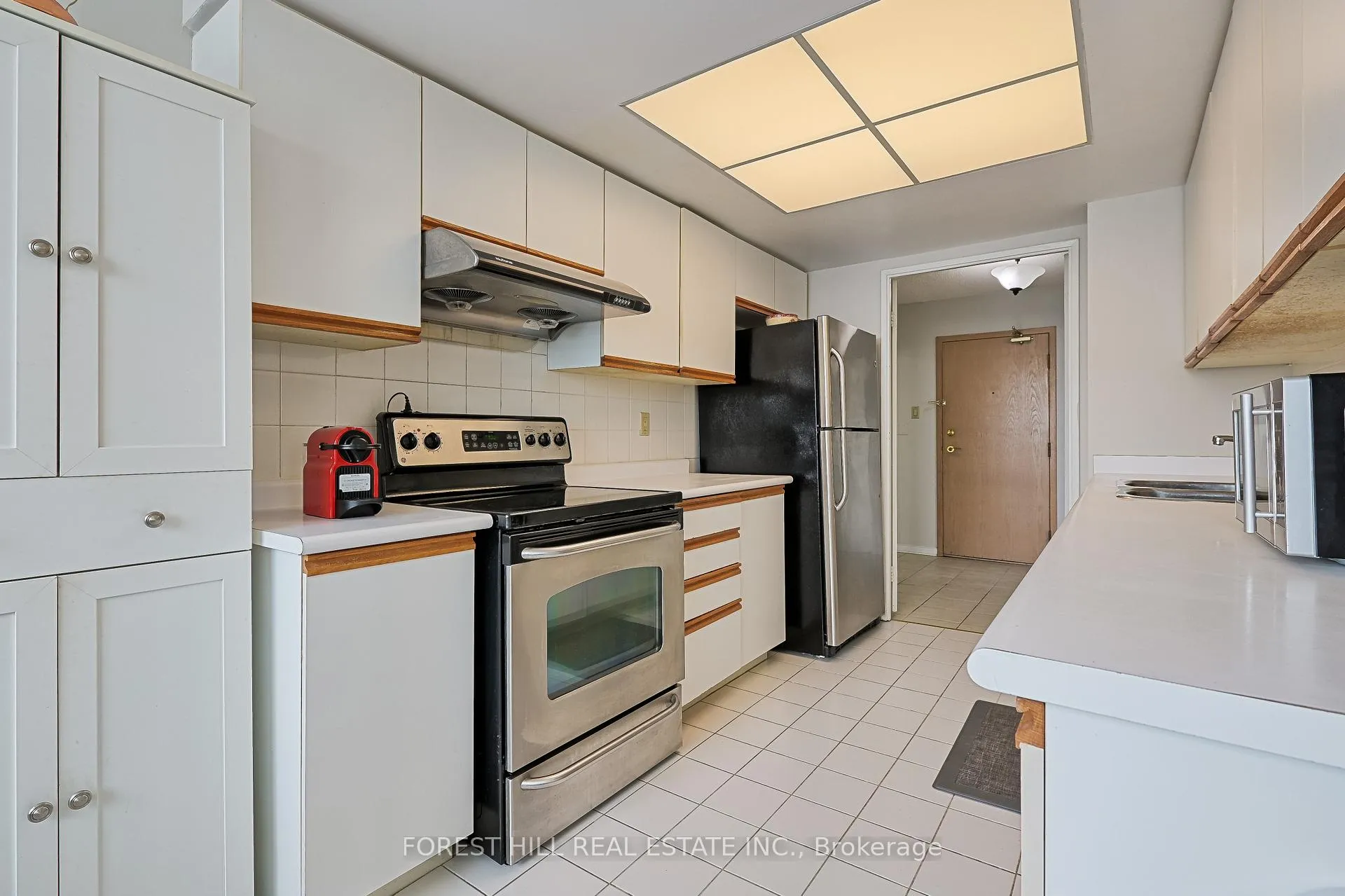 Photo 17 of Unit 904, 7805 Bayview Avenue, Markham, Aileen-Willowbrook — HOMEH