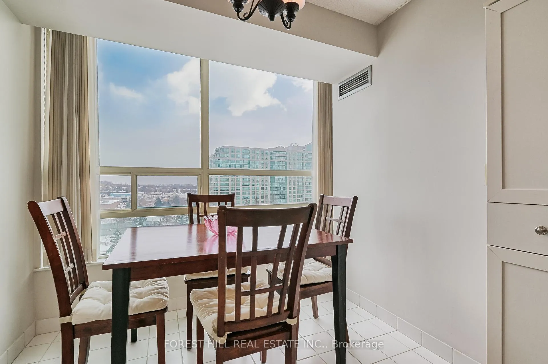 Photo 18 of Unit 904, 7805 Bayview Avenue, Markham, Aileen-Willowbrook — HOMEH