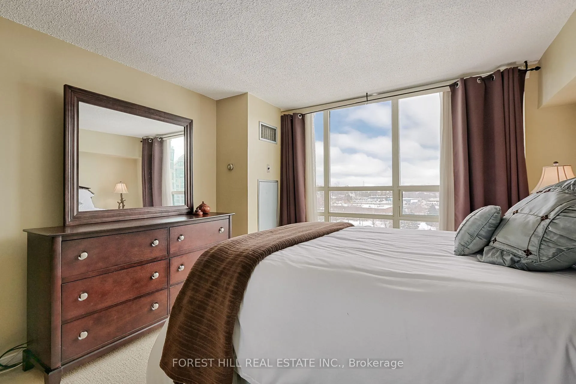 Photo 21 of Unit 904, 7805 Bayview Avenue, Markham, Aileen-Willowbrook — HOMEH