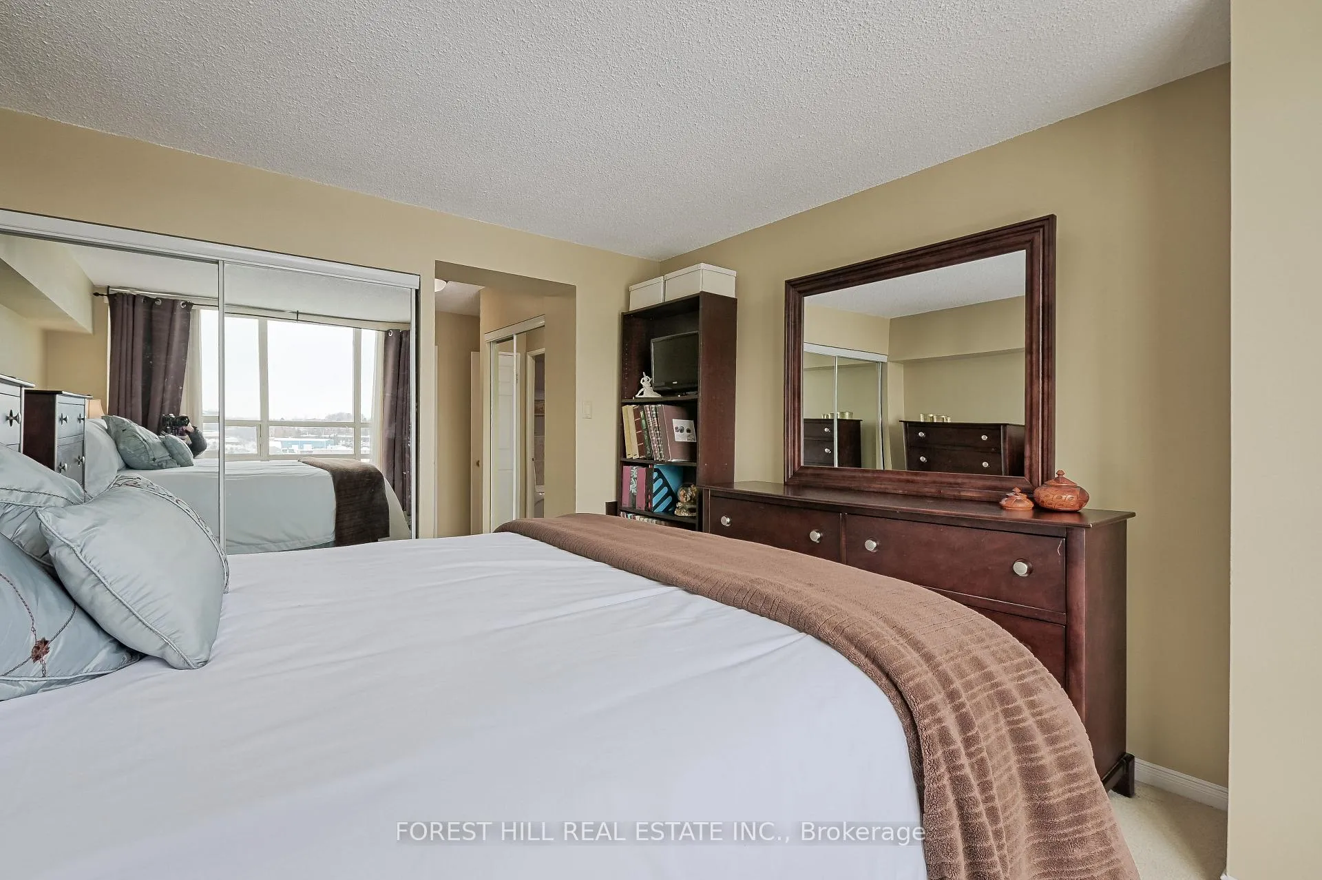 Photo 23 of Unit 904, 7805 Bayview Avenue, Markham, Aileen-Willowbrook — HOMEH