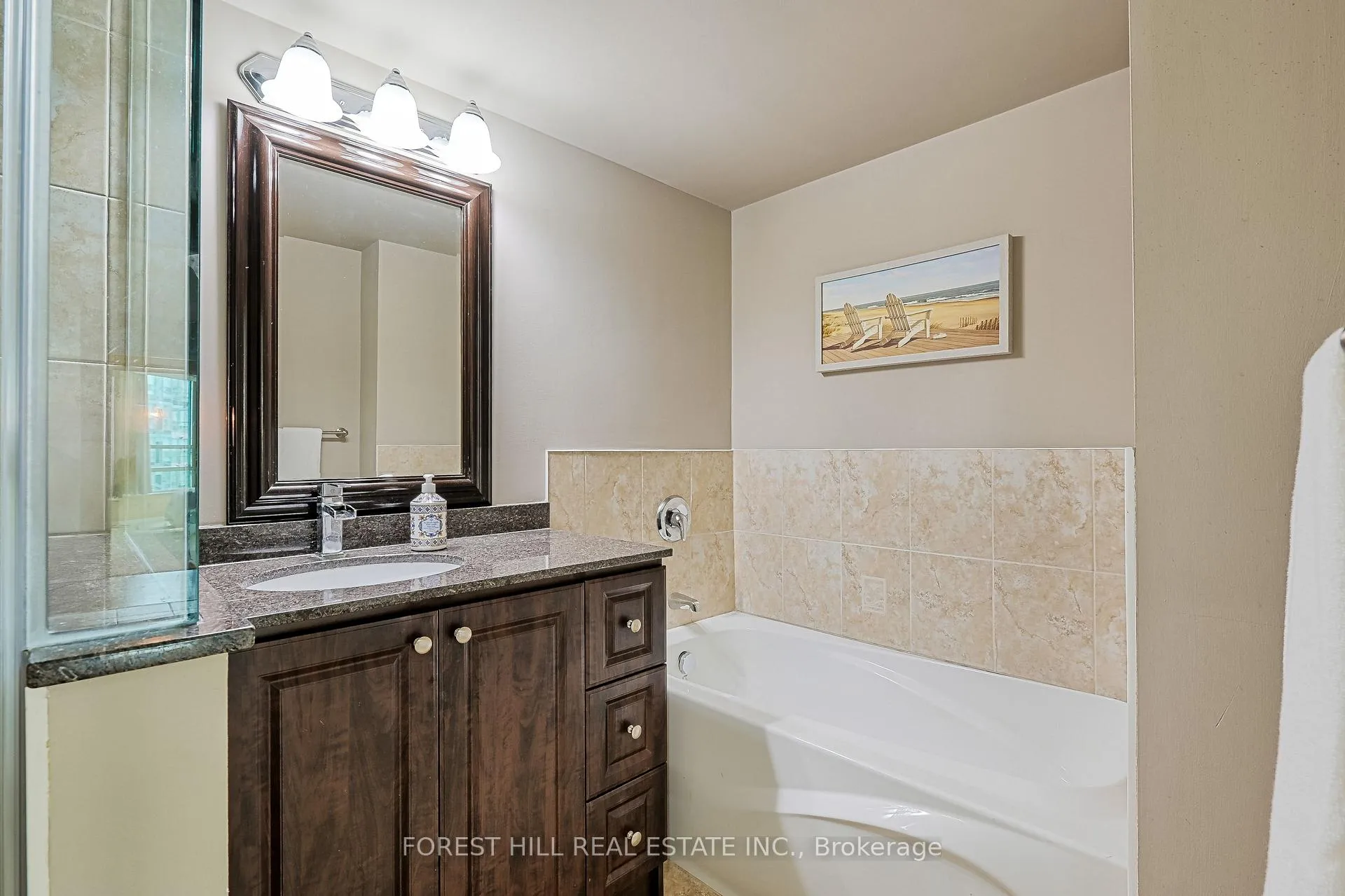 Photo 24 of Unit 904, 7805 Bayview Avenue, Markham, Aileen-Willowbrook — HOMEH