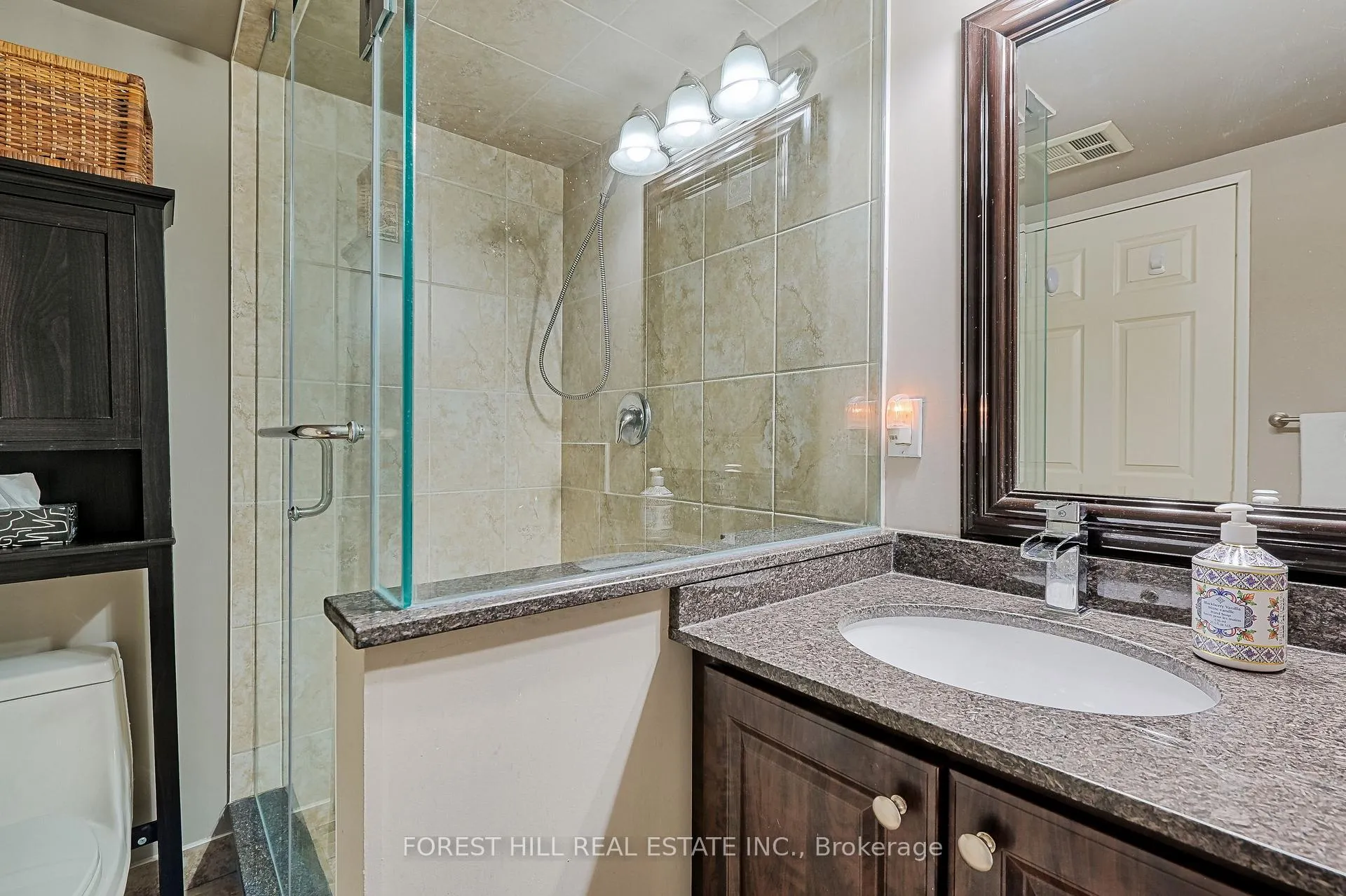 Photo 25 of Unit 904, 7805 Bayview Avenue, Markham, Aileen-Willowbrook — HOMEH