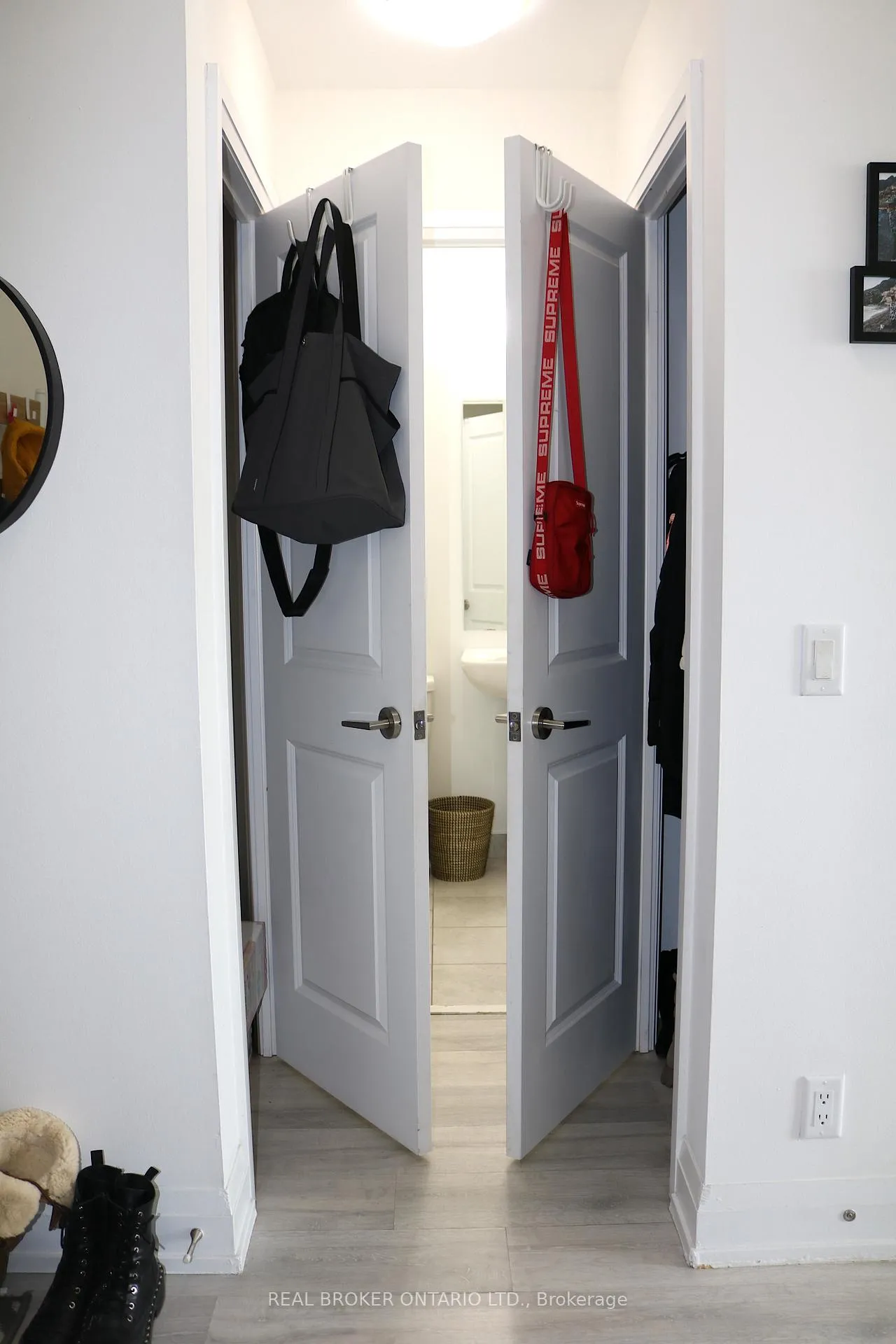 Photo 6 of Unit 2206, 7890 Bathurst Street, Vaughan, Beverley Glen — HOMEH